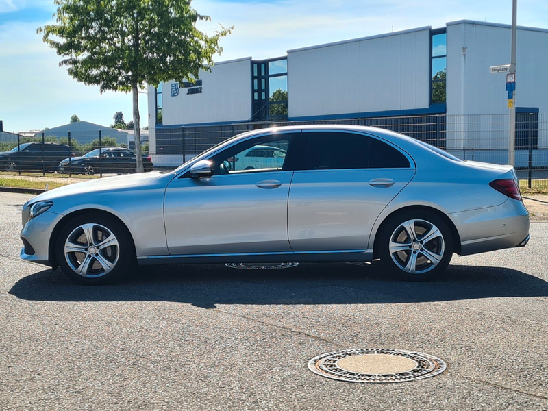 Mercedes-Benz E 400 E Limousine E 400 4Matic *Autom.*Navi*Pano — photo 2