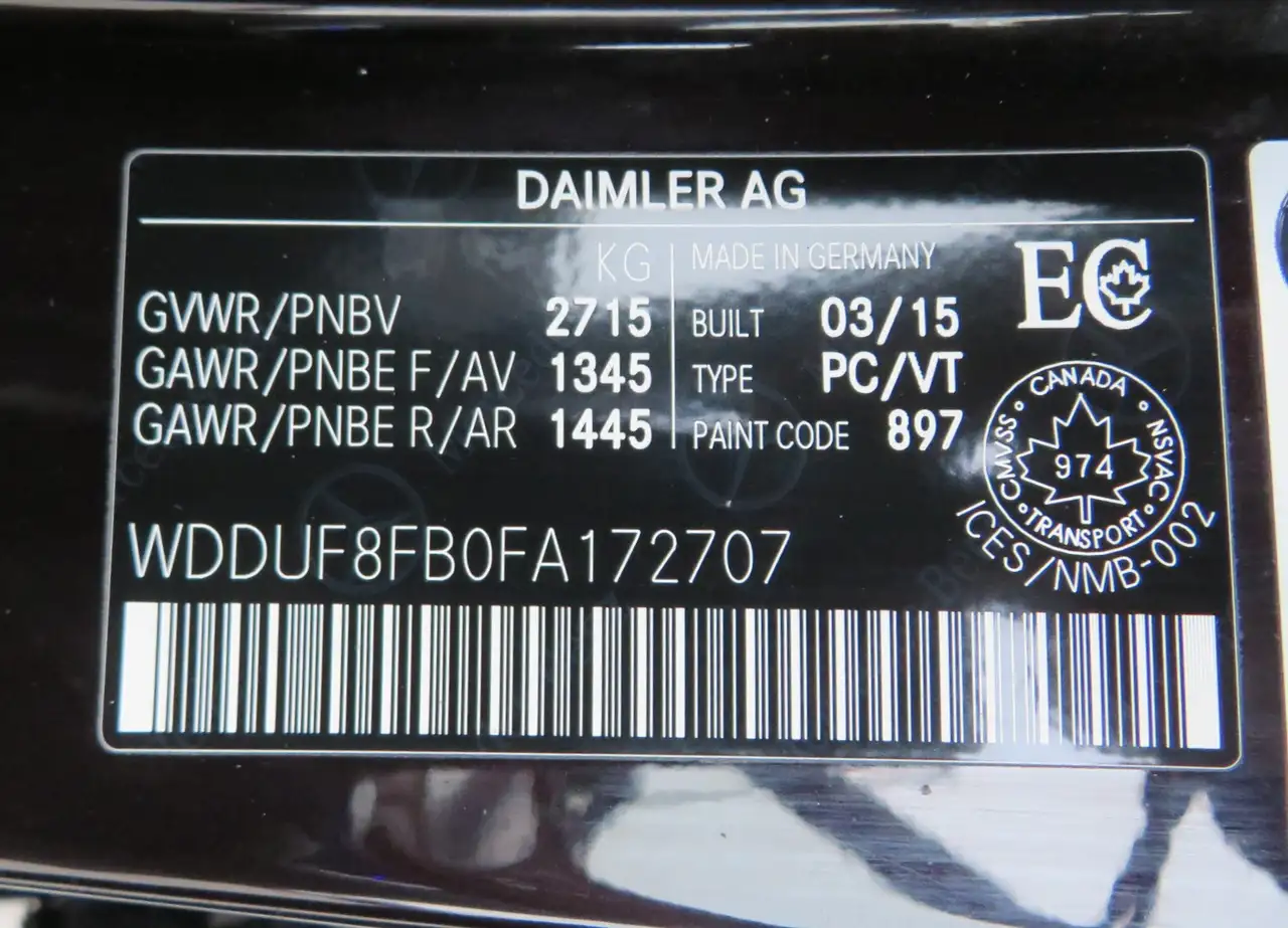 Mercedes-Benz S-Class снимка Mercedes-Benz S-Class