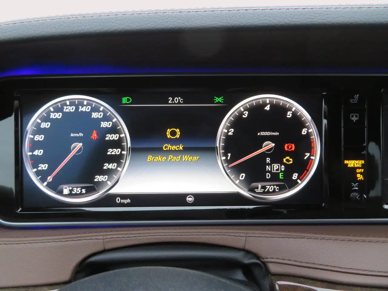 Mercedes-Benz S-Class снимка Mercedes-Benz S-Class