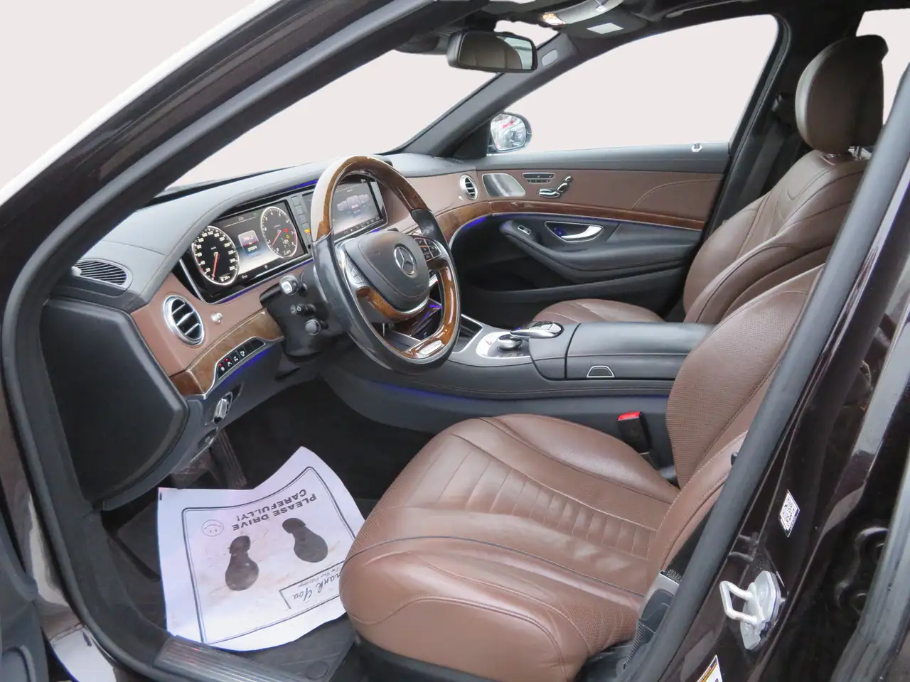 Mercedes-Benz S-Class снимка Mercedes-Benz S-Class