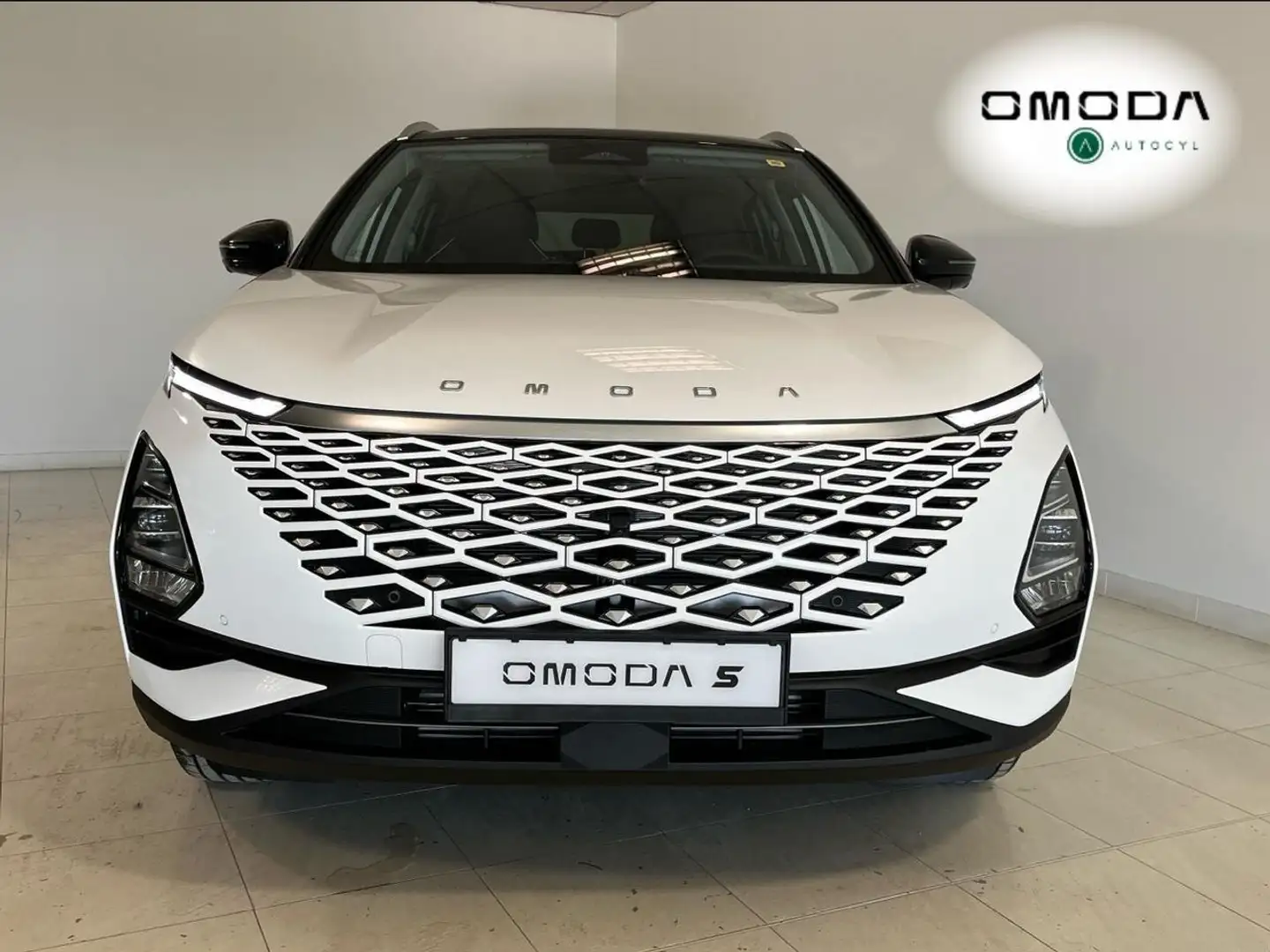 Omoda 5 MY2 - Premium 1.6 TGDI 108kW (14cv) Weiß - 2