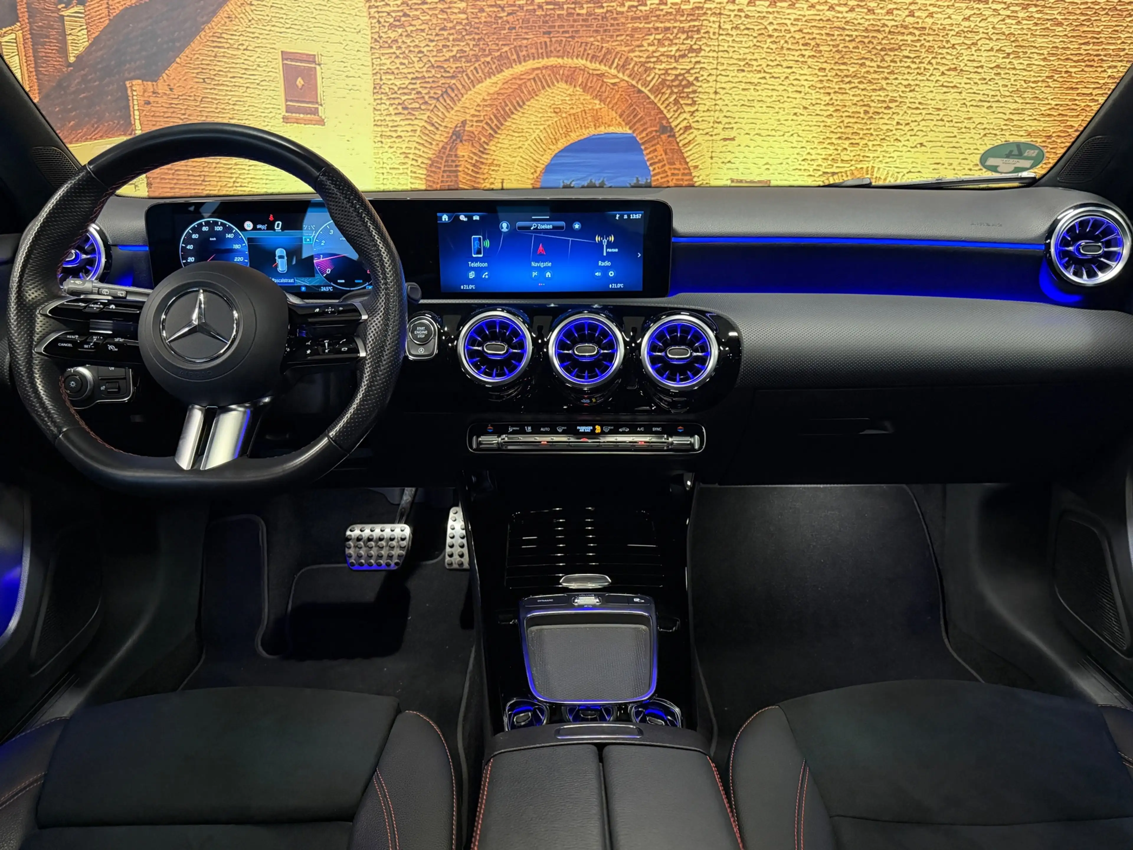 Mercedes-Benz A 200 AMG Automaat Distronic Camera LED — photo 3