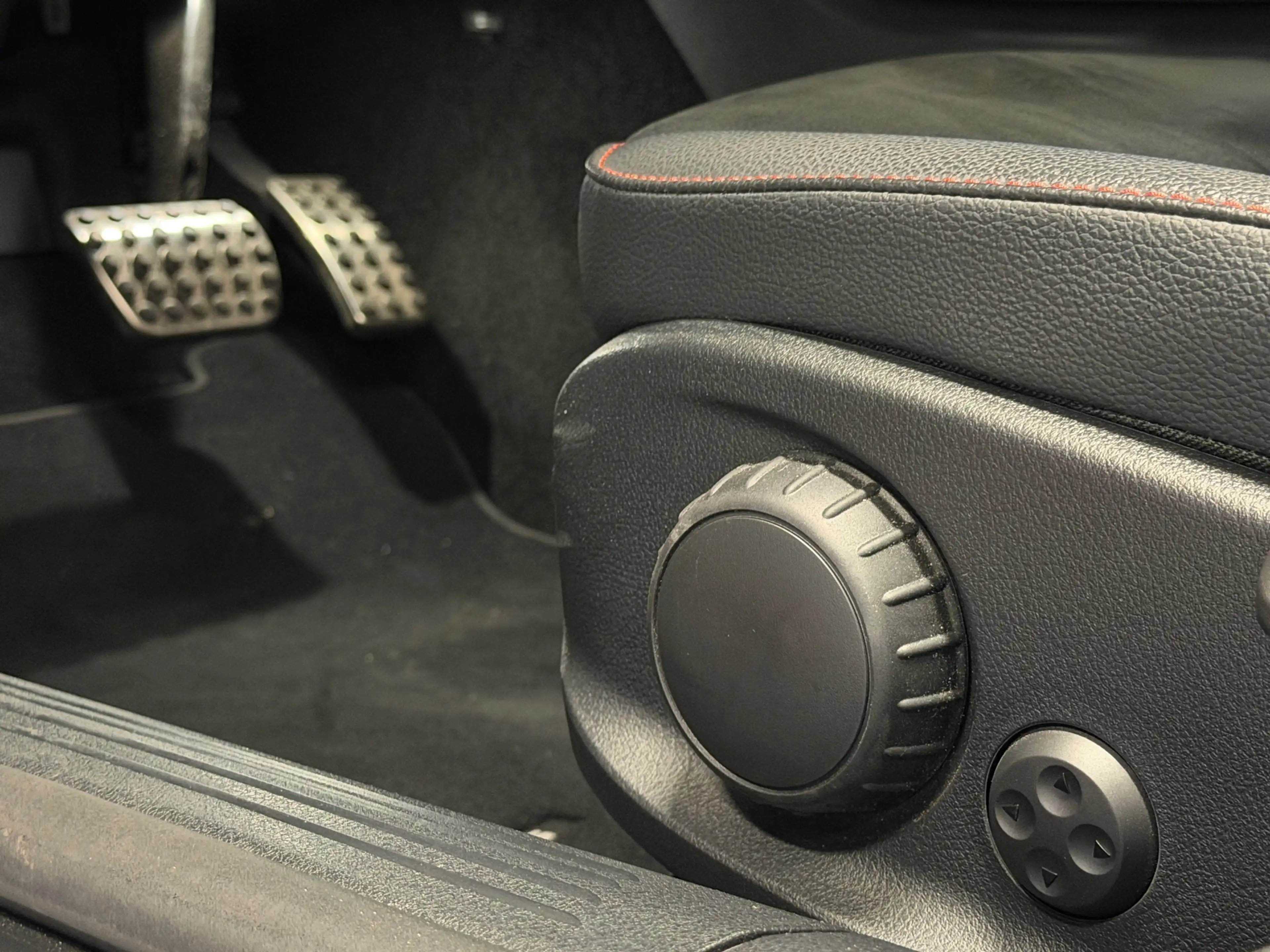 Mercedes-Benz A 200 AMG Automaat Distronic Camera LED — photo 36