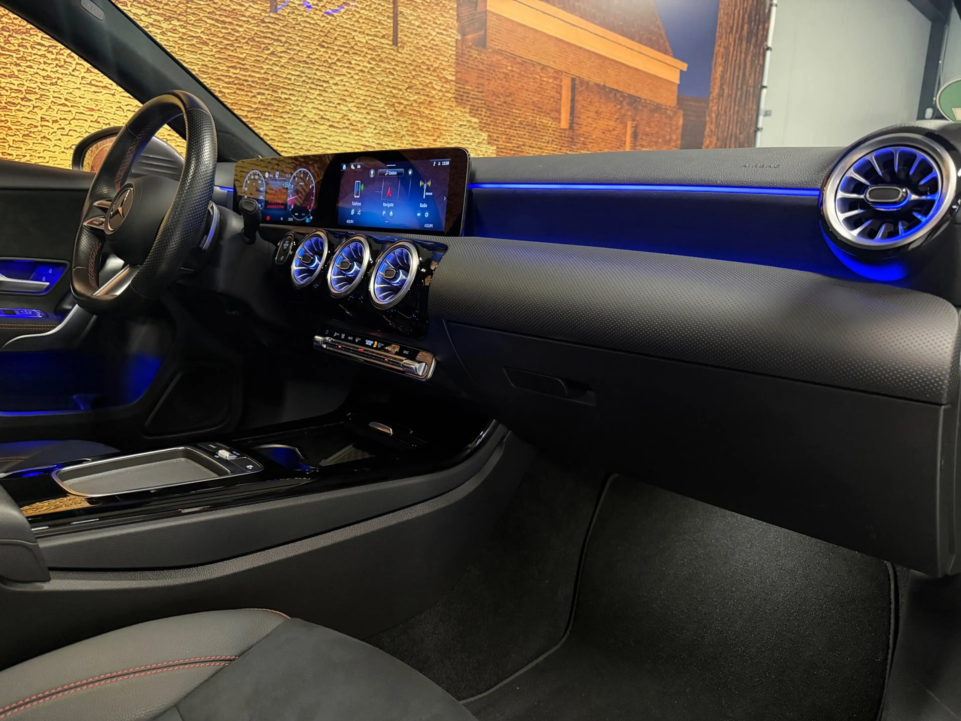 Mercedes-Benz A 200 AMG Automaat Distronic Camera LED — photo 39