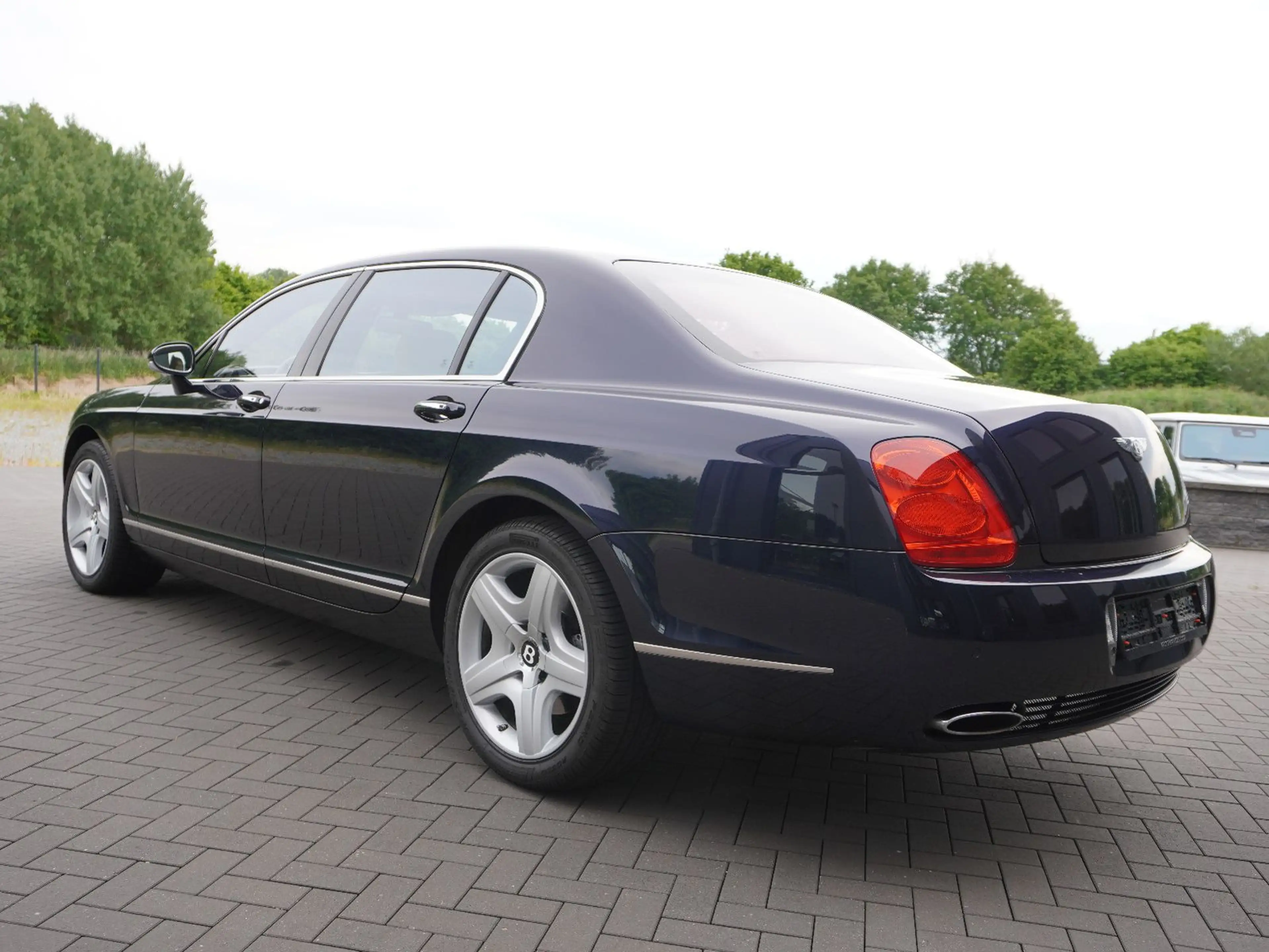 Bentley Flying Spur *55000 KM* — photo 7