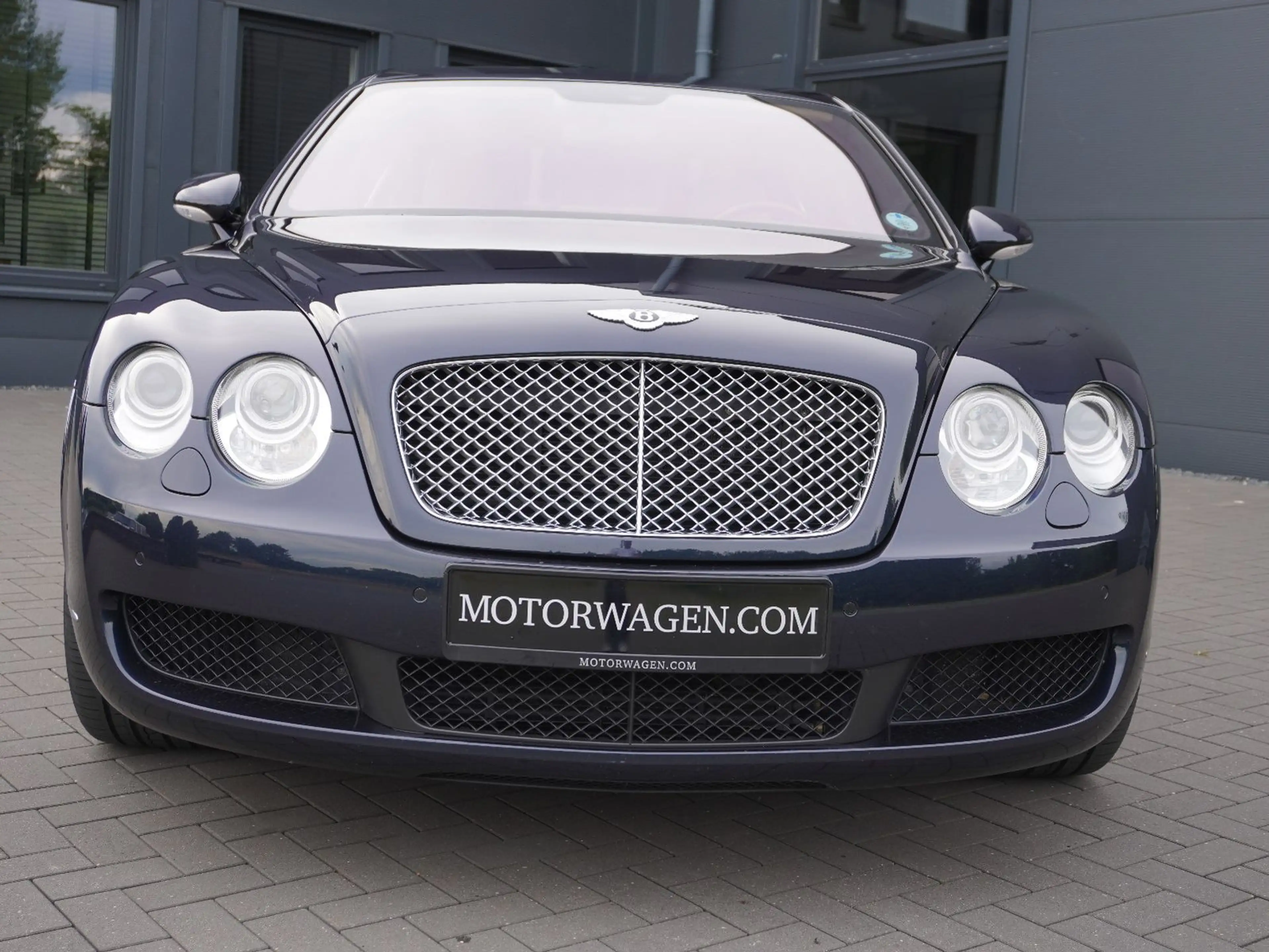 Bentley Flying Spur *55000 KM* — photo 11