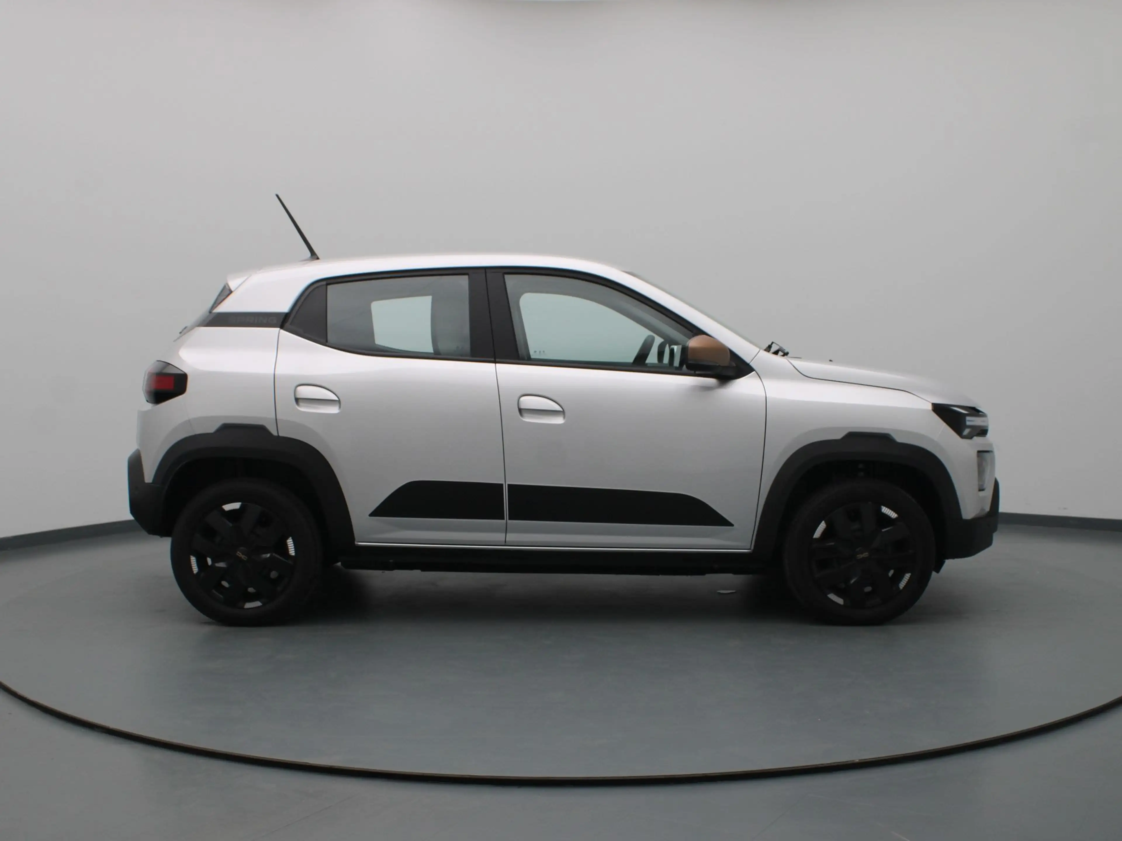 Dacia Spring Extreme 100 24.3 kWh — photo 23