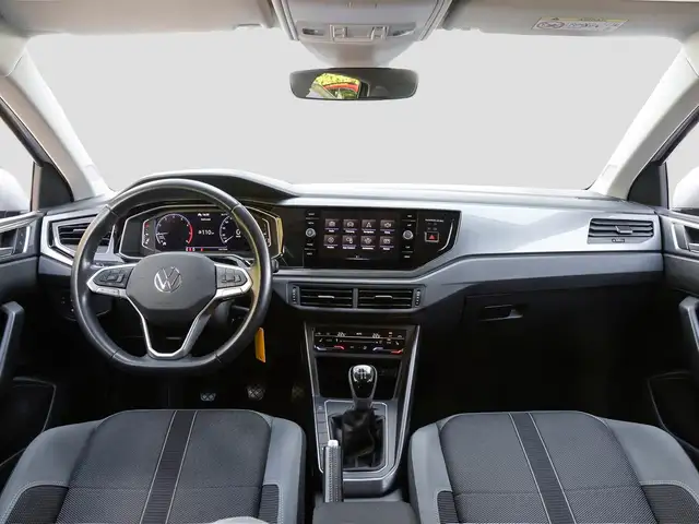 Volkswagen Polo view 13