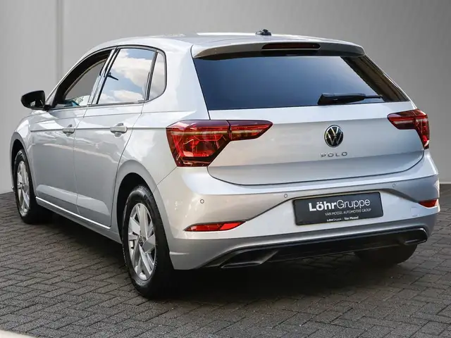 Volkswagen Polo view 6