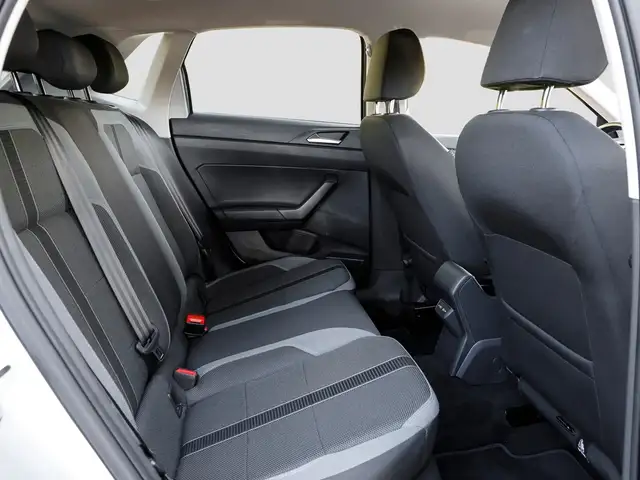 Volkswagen Polo view 12