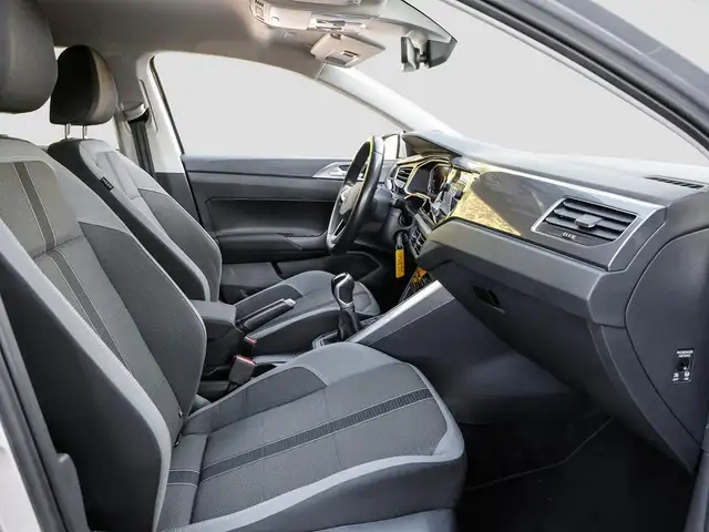 Volkswagen Polo view 9