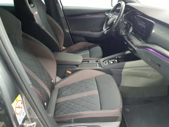 Skoda Octavia view 8