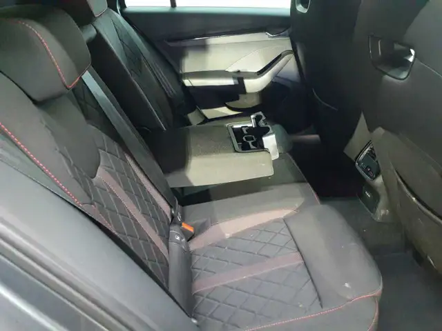 Skoda Octavia view 14