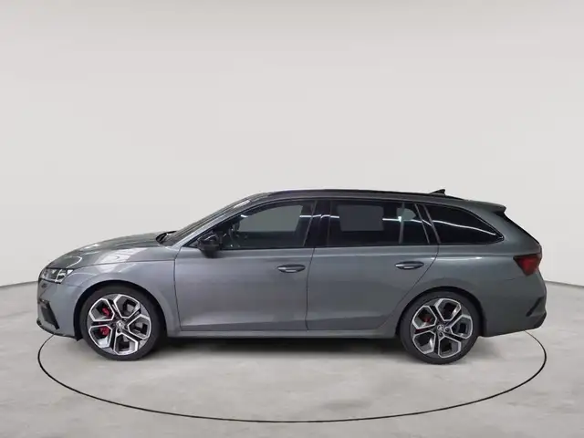 Skoda Octavia view 6