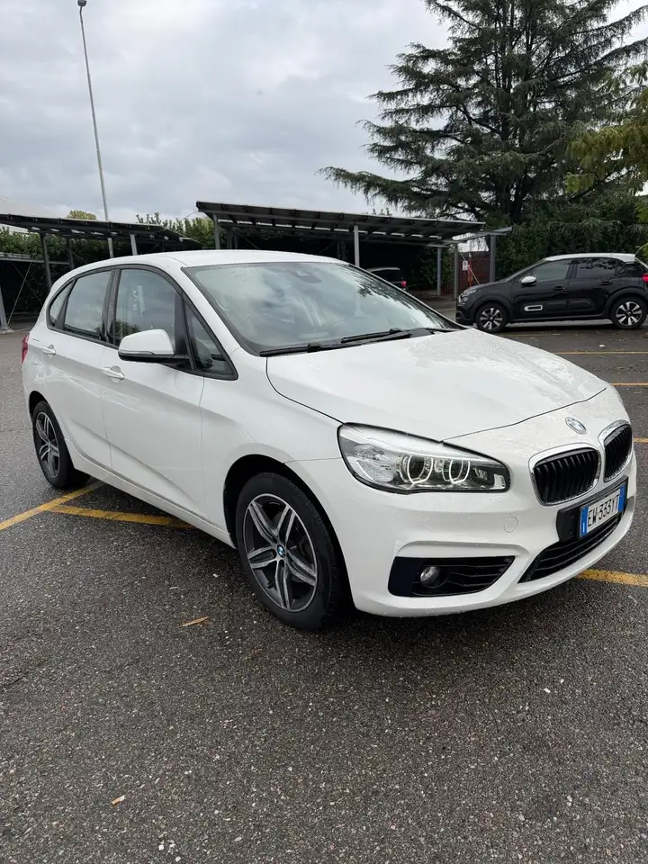 BMW 218