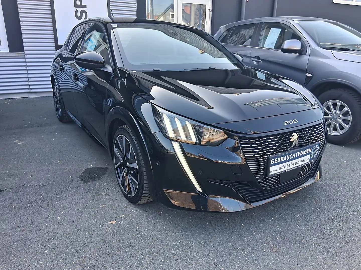 Peugeot 208 GT PureTech 100 S&S EAT8 Aut. Schwarz - 2