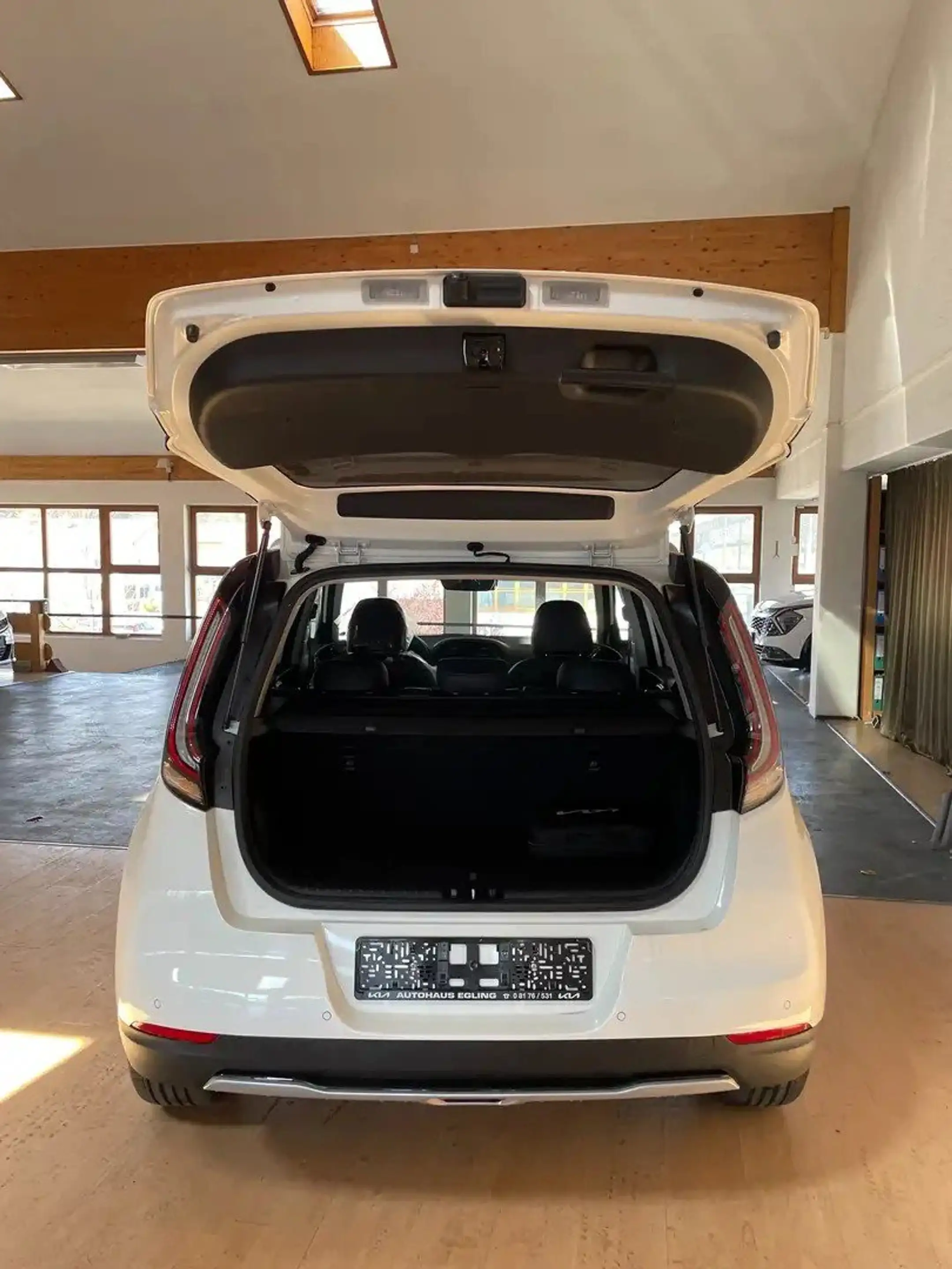 Kia Soul e-Soul Inspiration — photo 7