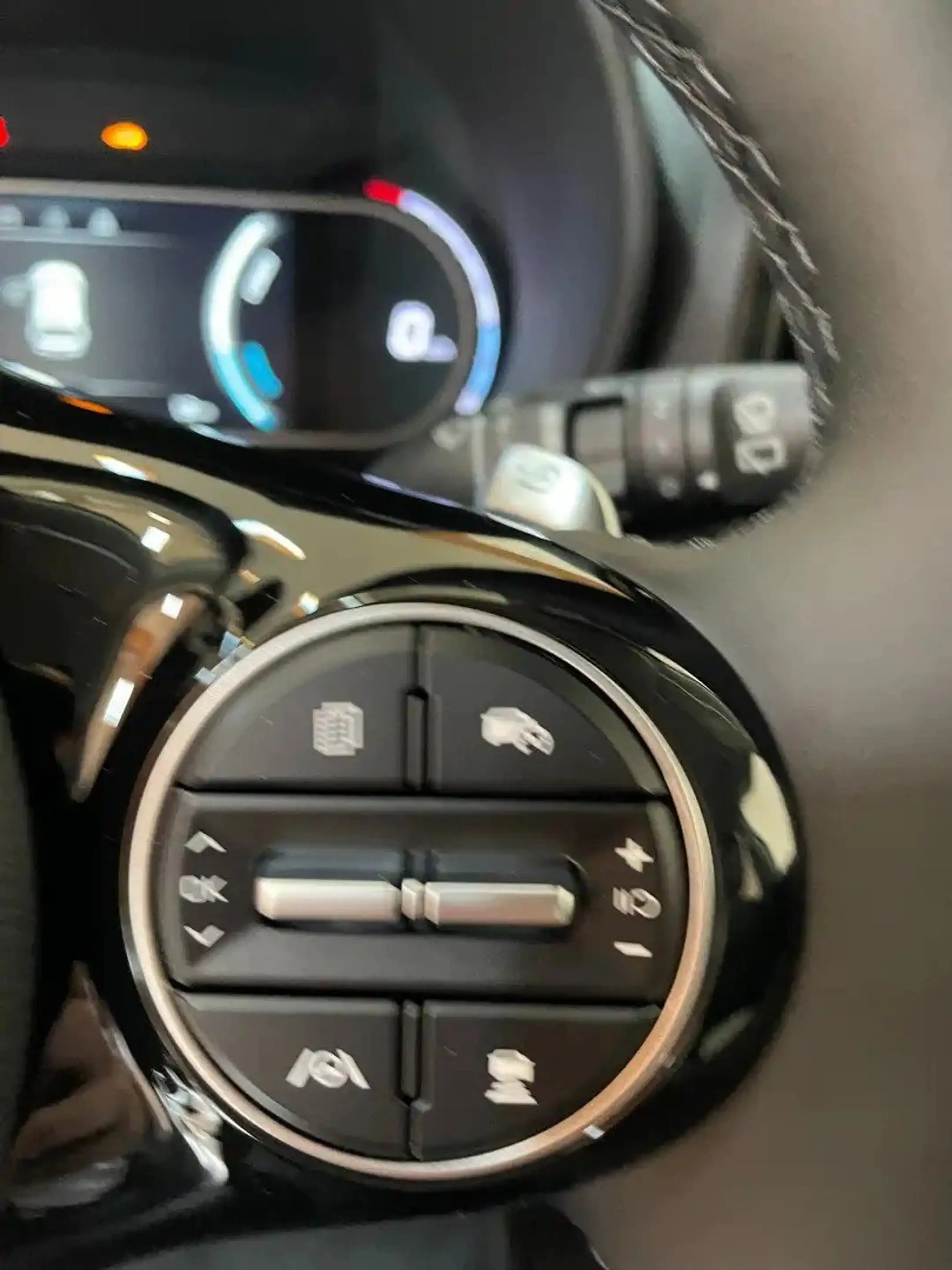 Kia Soul e-Soul Inspiration — photo 11