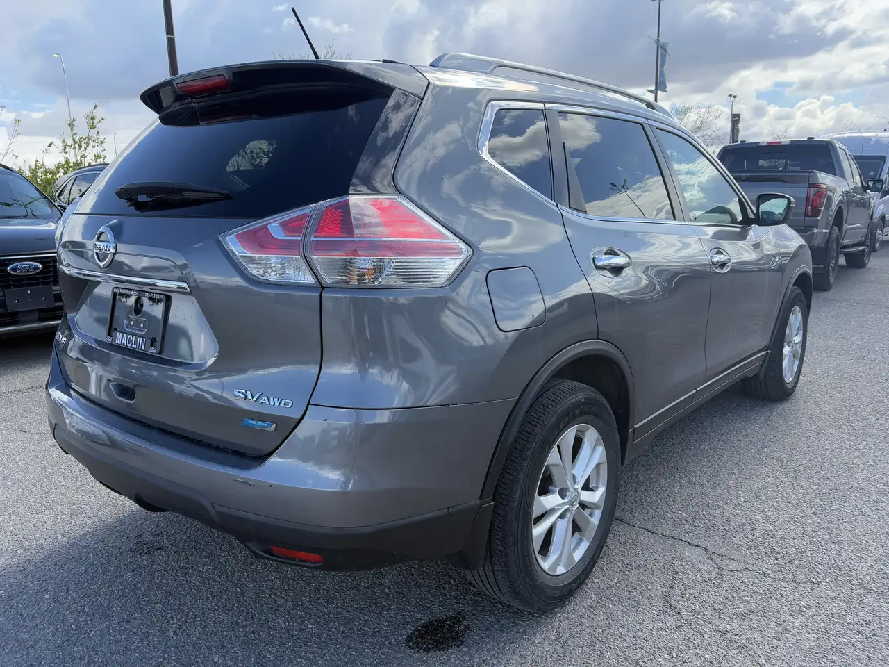 Nissan Rogue снимка Nissan Rogue