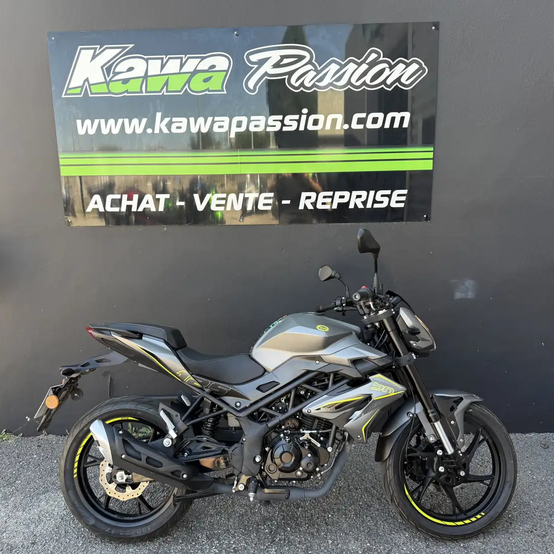 Benelli BN 125 Grijs - 2