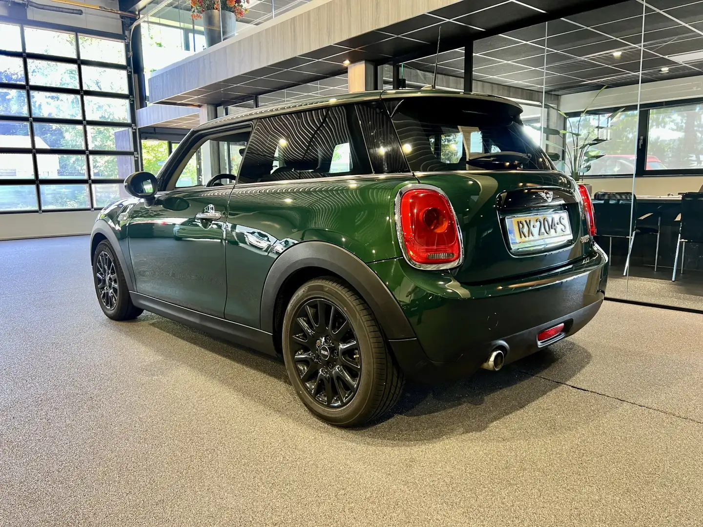 MINI Cooper Mini 1.5 Business NAP | Navigatie | Airco | Leder Verde - 2