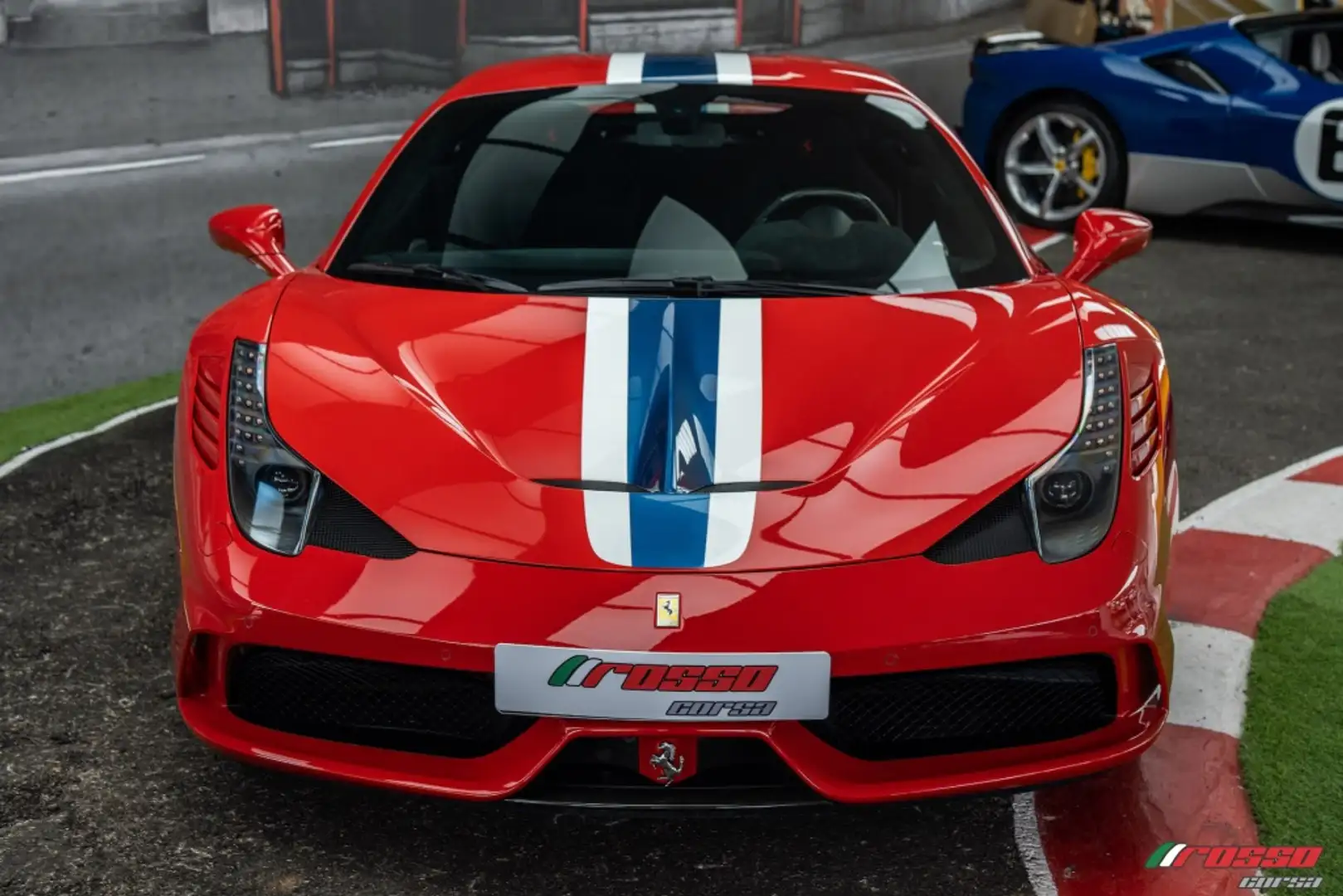 Ferrari 458 Speciale Rojo - 2