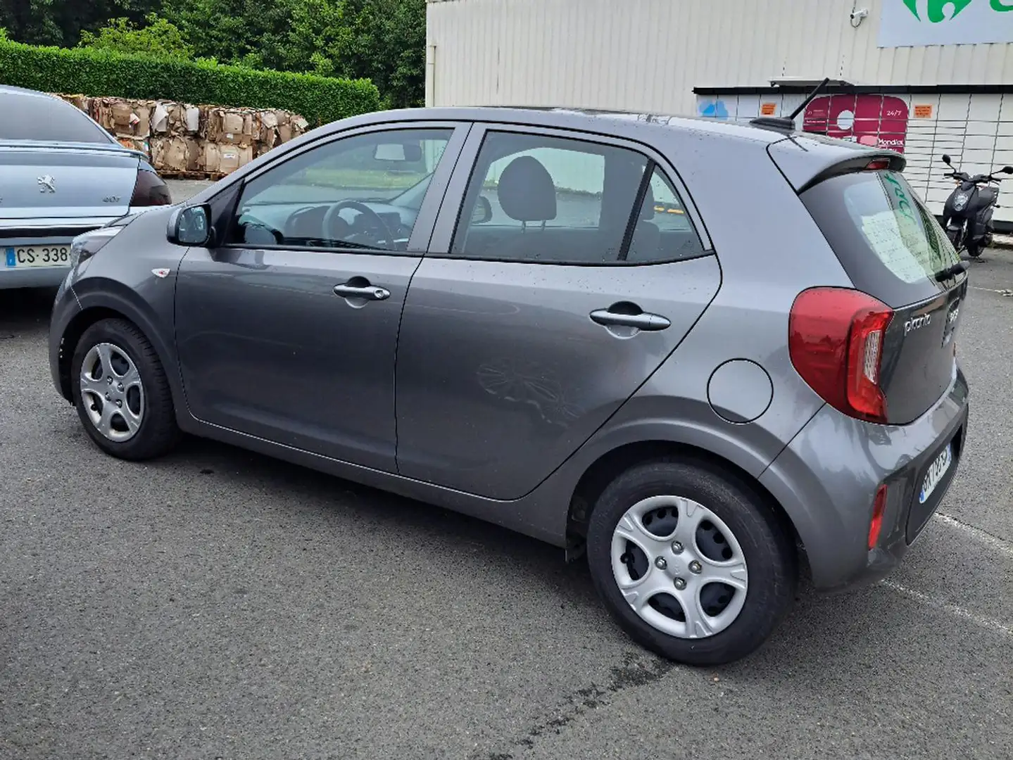 Kia Picanto Picanto 1.0 essence MPi 67 ch BVM5 Active Gris - 1