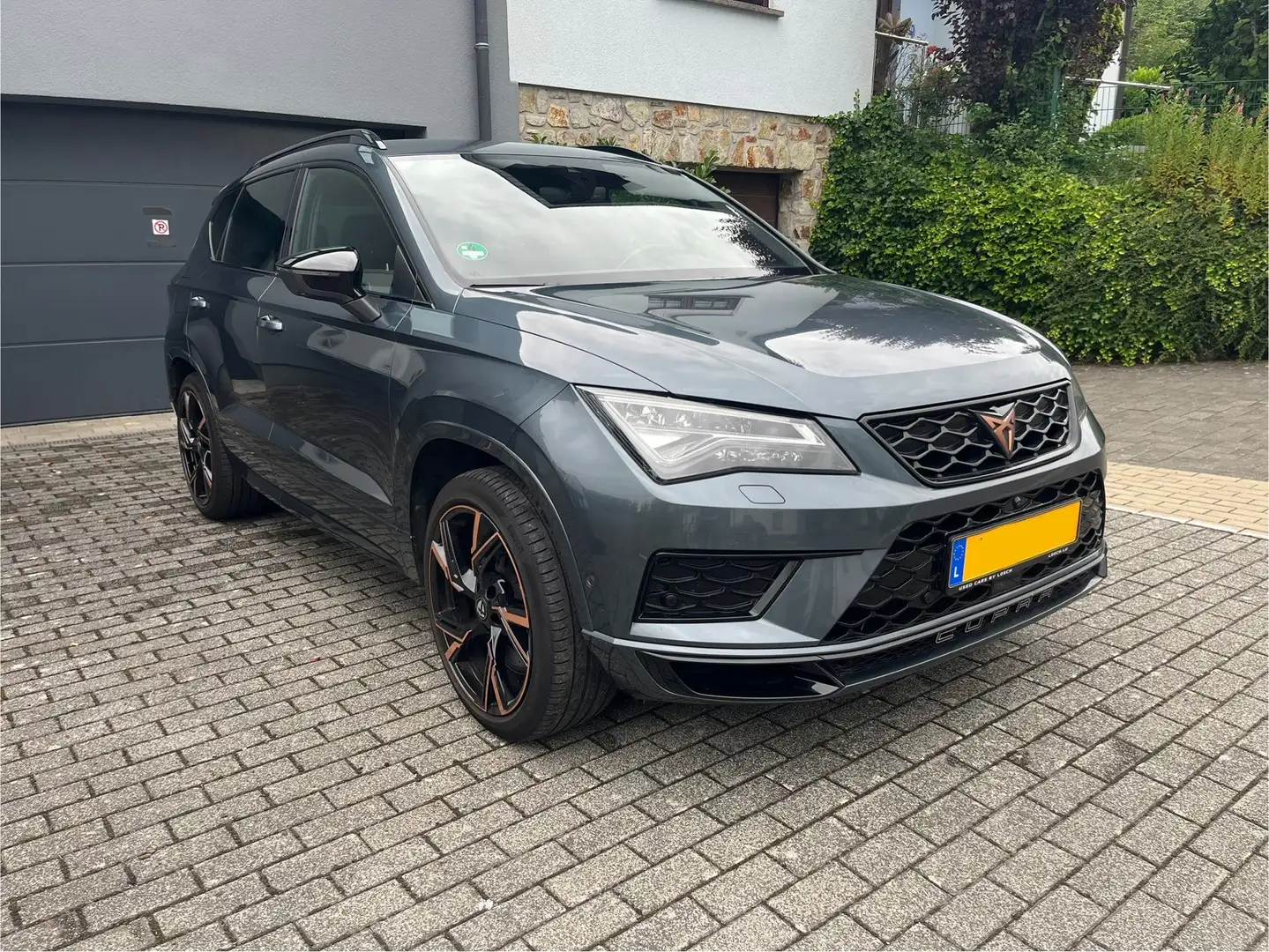 CUPRA Ateca 2.0 TSI 4Drive DSG Gris - 1