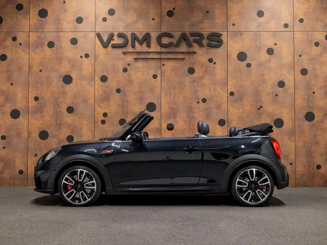 Mini Cooper view 2