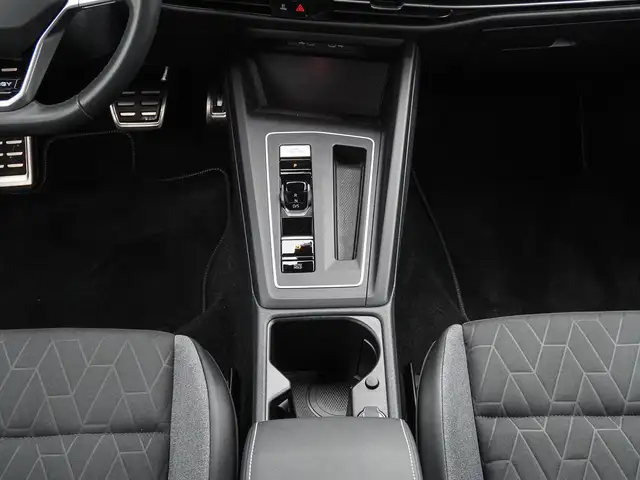 Volkswagen Golf view 14