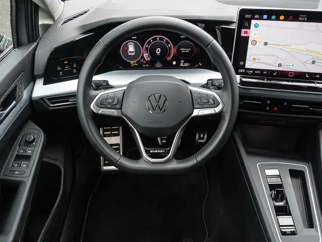 Volkswagen Golf view 11