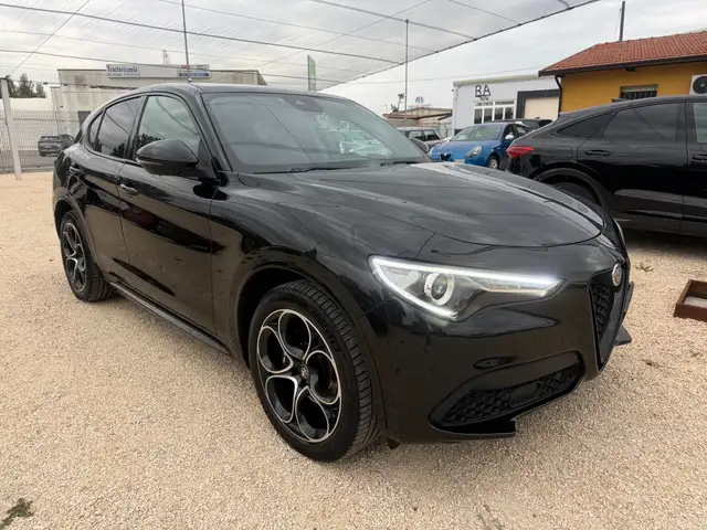 Alfa Romeo Stelvio Stelvio 2.2 Turbodiesel 210 CV AT8 Q4 Veloce TOTAL