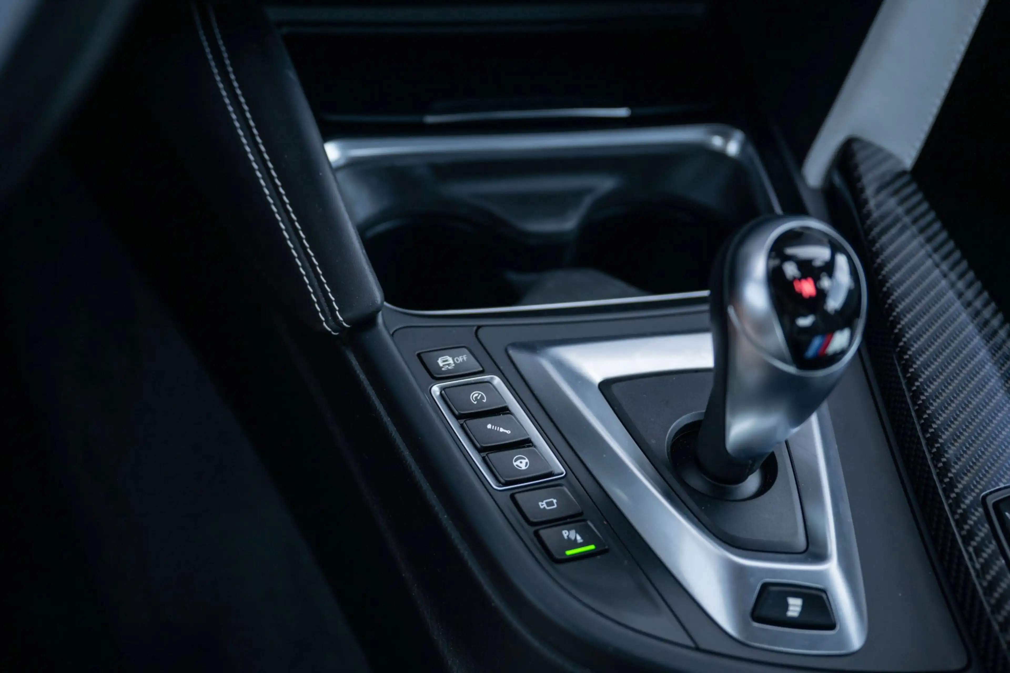 BMW M4 Coupe F82 LCI Carbon|HuD|Keyless|Harman-Kardon|360 — photo 40