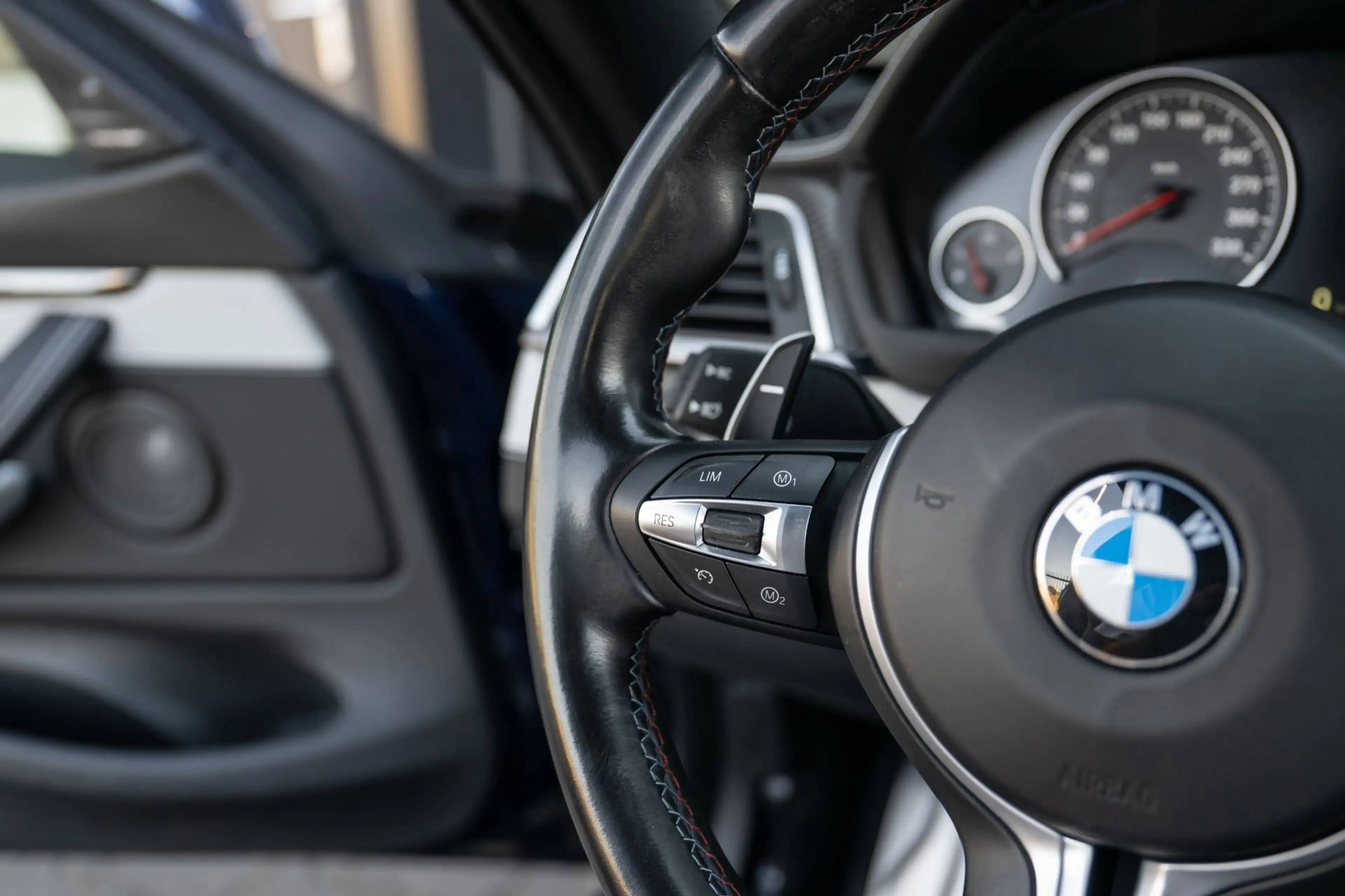 BMW M4 Coupe F82 LCI Carbon|HuD|Keyless|Harman-Kardon|360 — photo 33