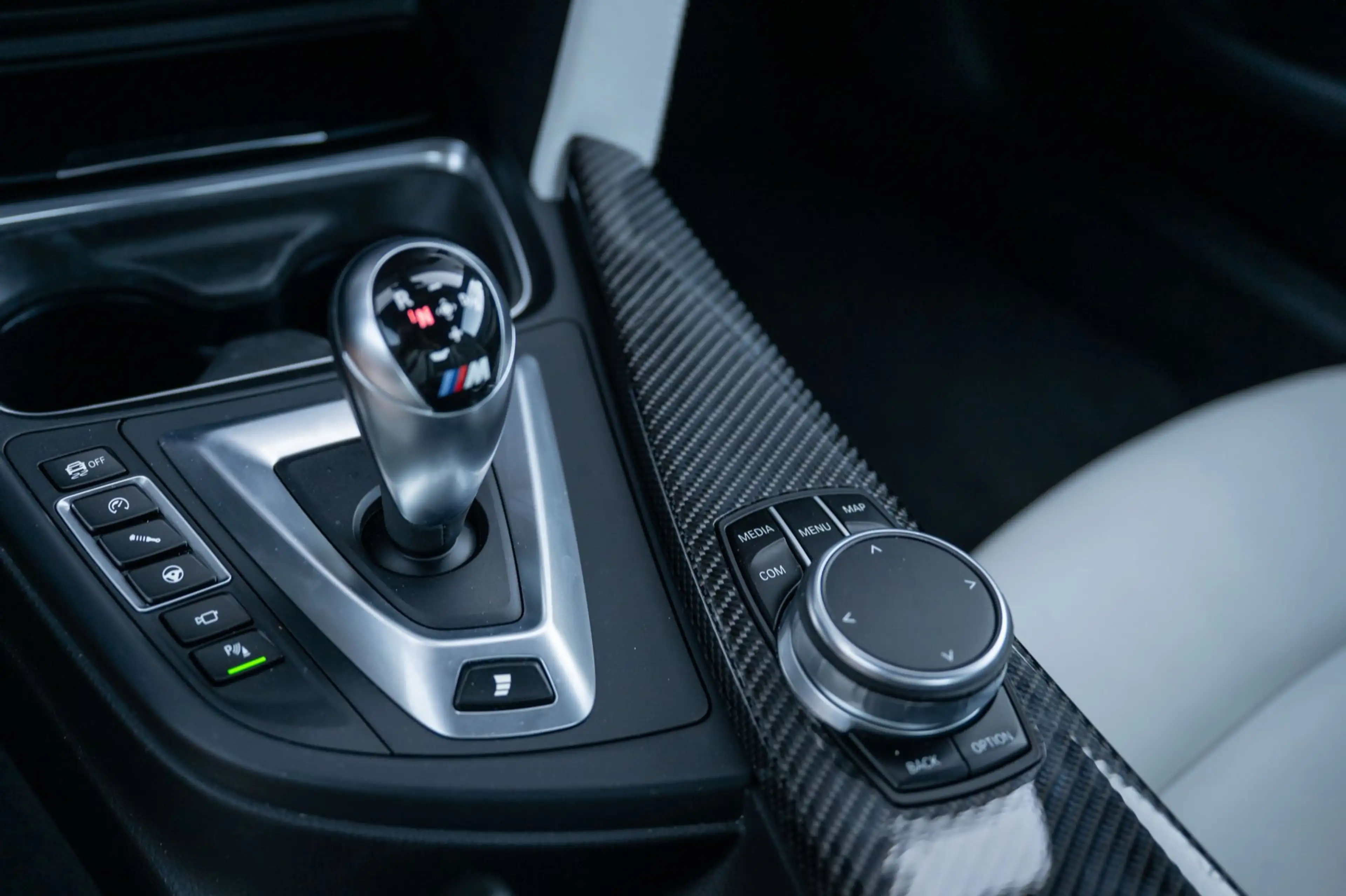 BMW M4 Coupe F82 LCI Carbon|HuD|Keyless|Harman-Kardon|360 — photo 41