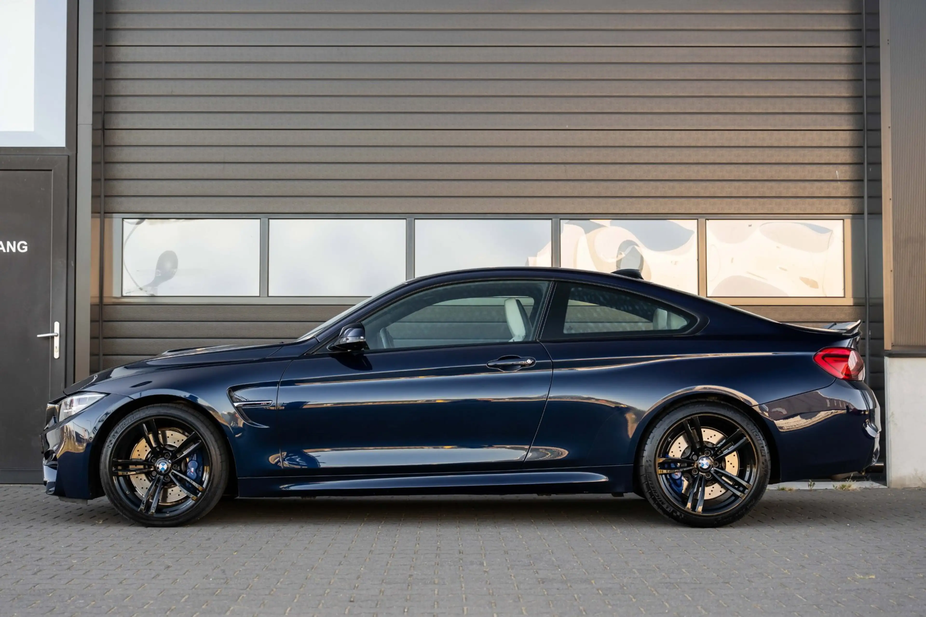 BMW M4 Coupe F82 LCI Carbon|HuD|Keyless|Harman-Kardon|360 — photo 2