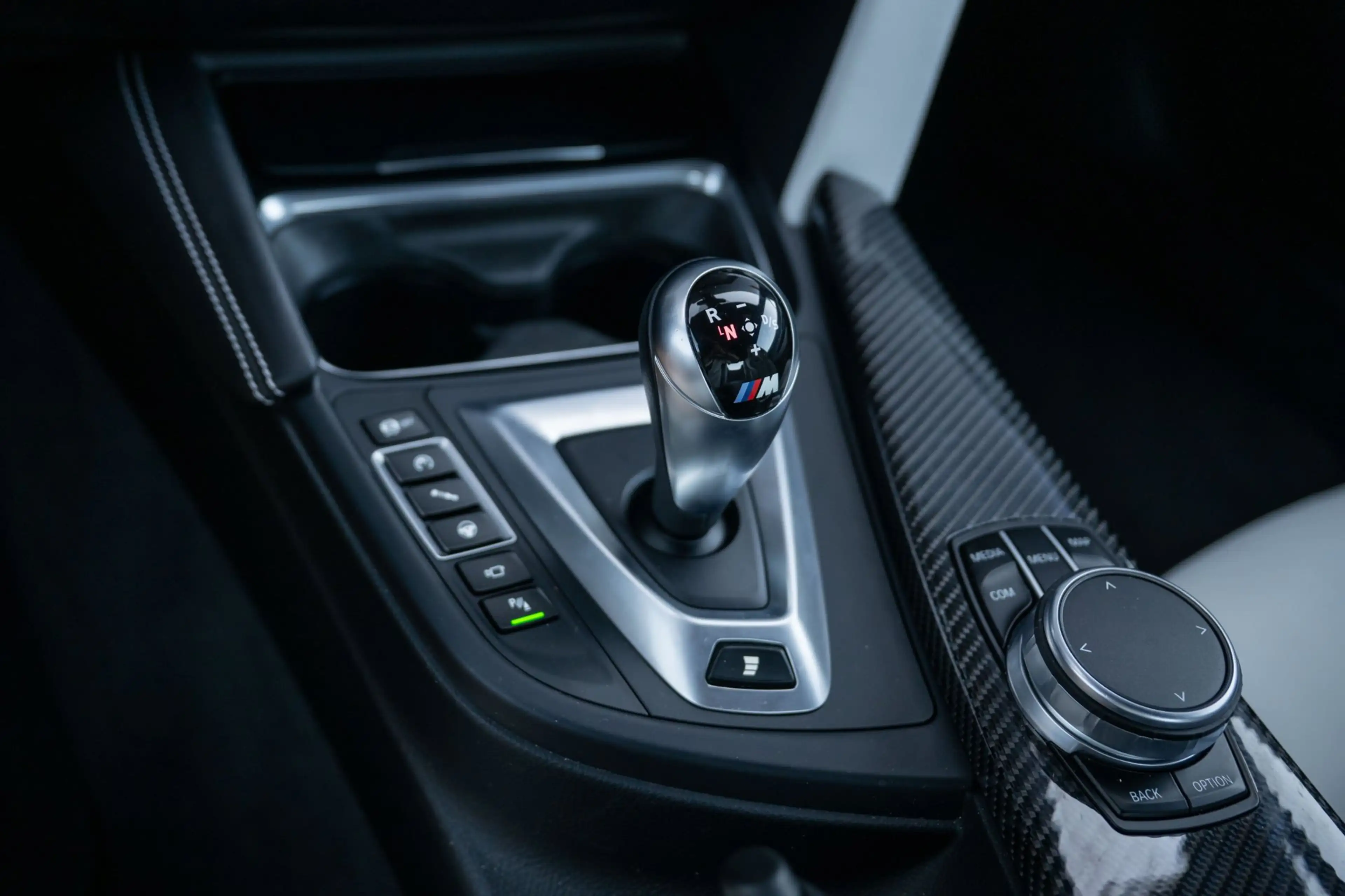 BMW M4 Coupe F82 LCI Carbon|HuD|Keyless|Harman-Kardon|360 — photo 39