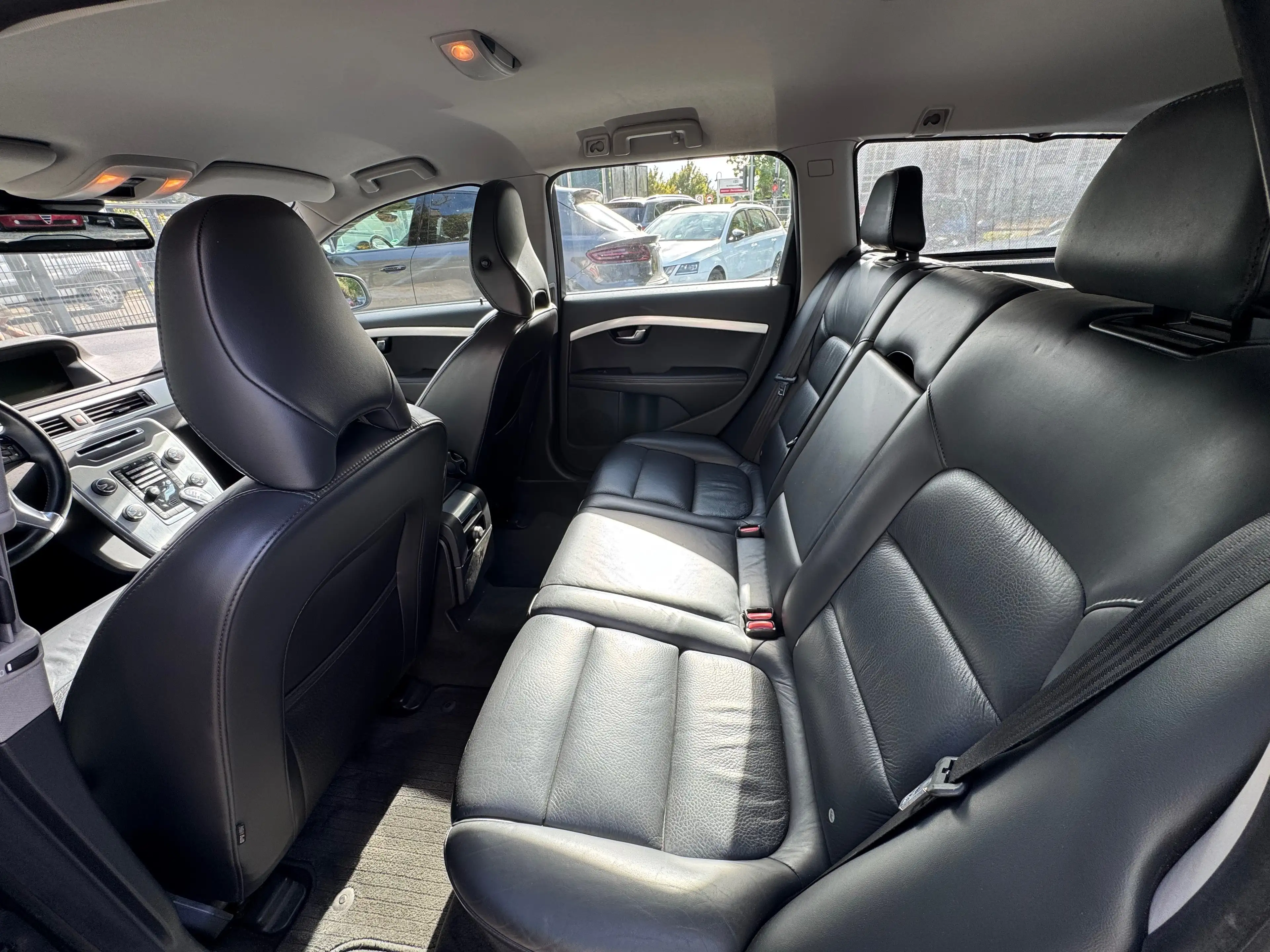 Volvo V70 Edition PRO — photo 11
