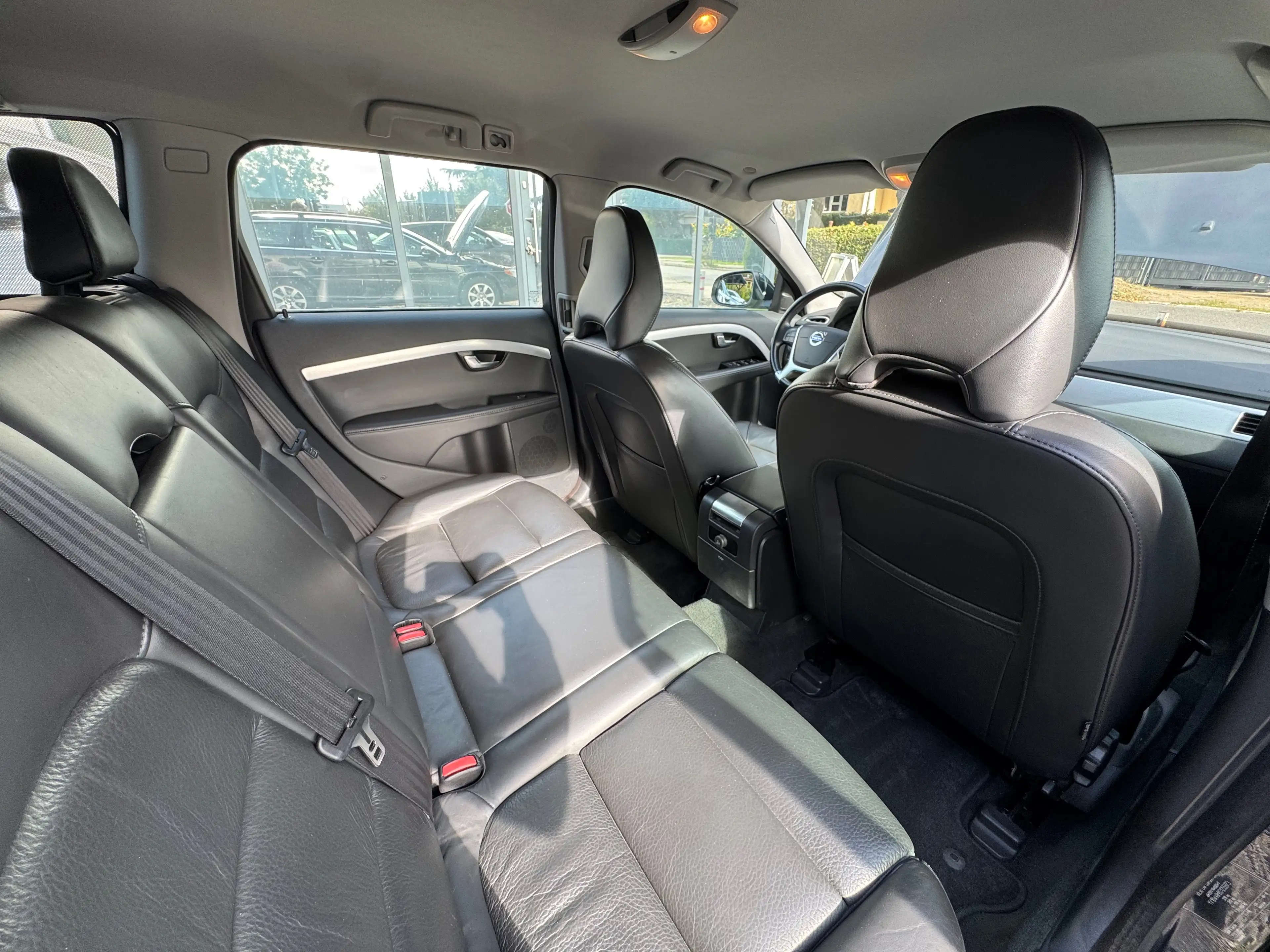 Volvo V70 Edition PRO — photo 15