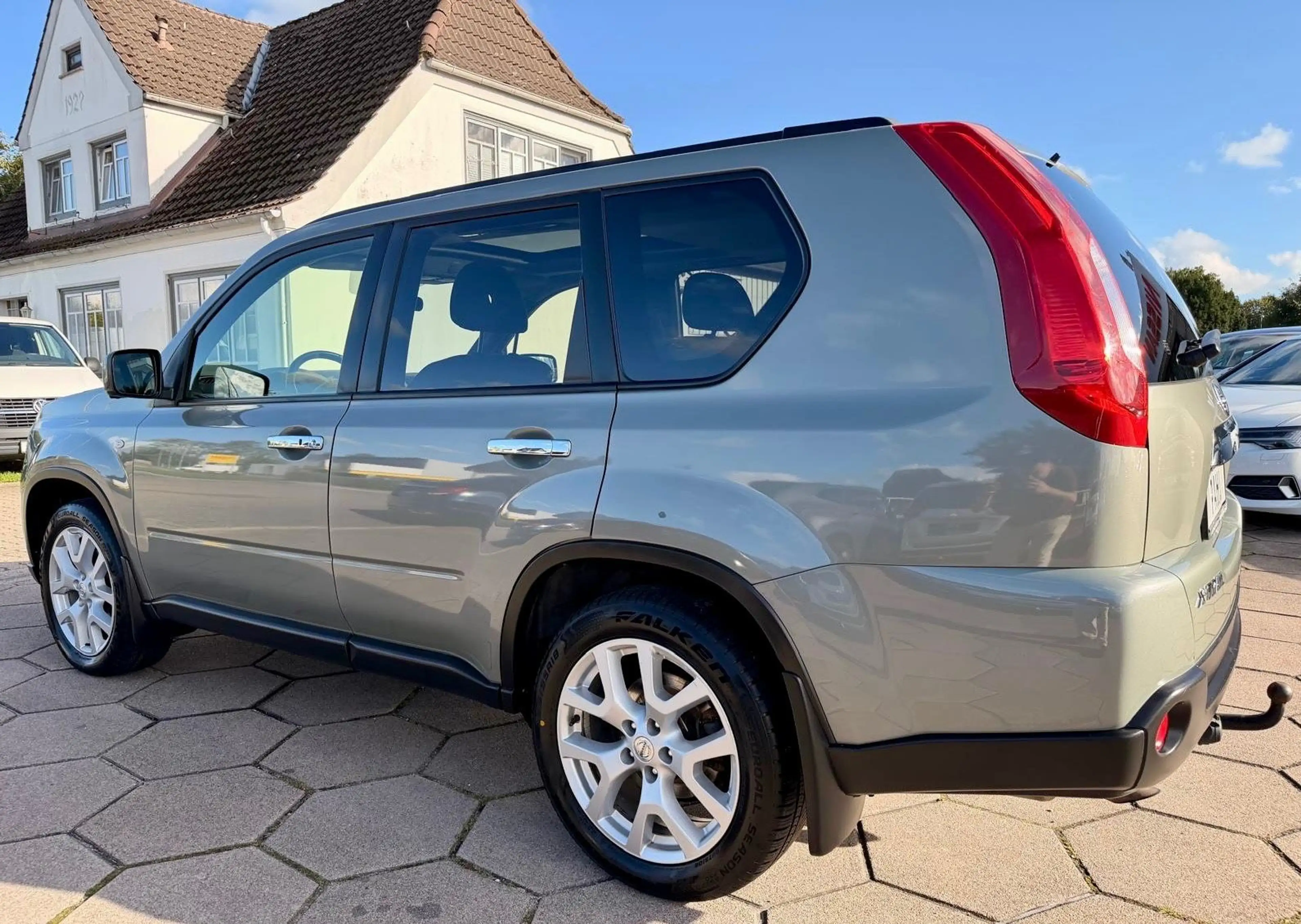 Nissan X-Trail 2.0 dCi Aut. 4x4 I-Way PANO AHK 360 NAVI — photo 10