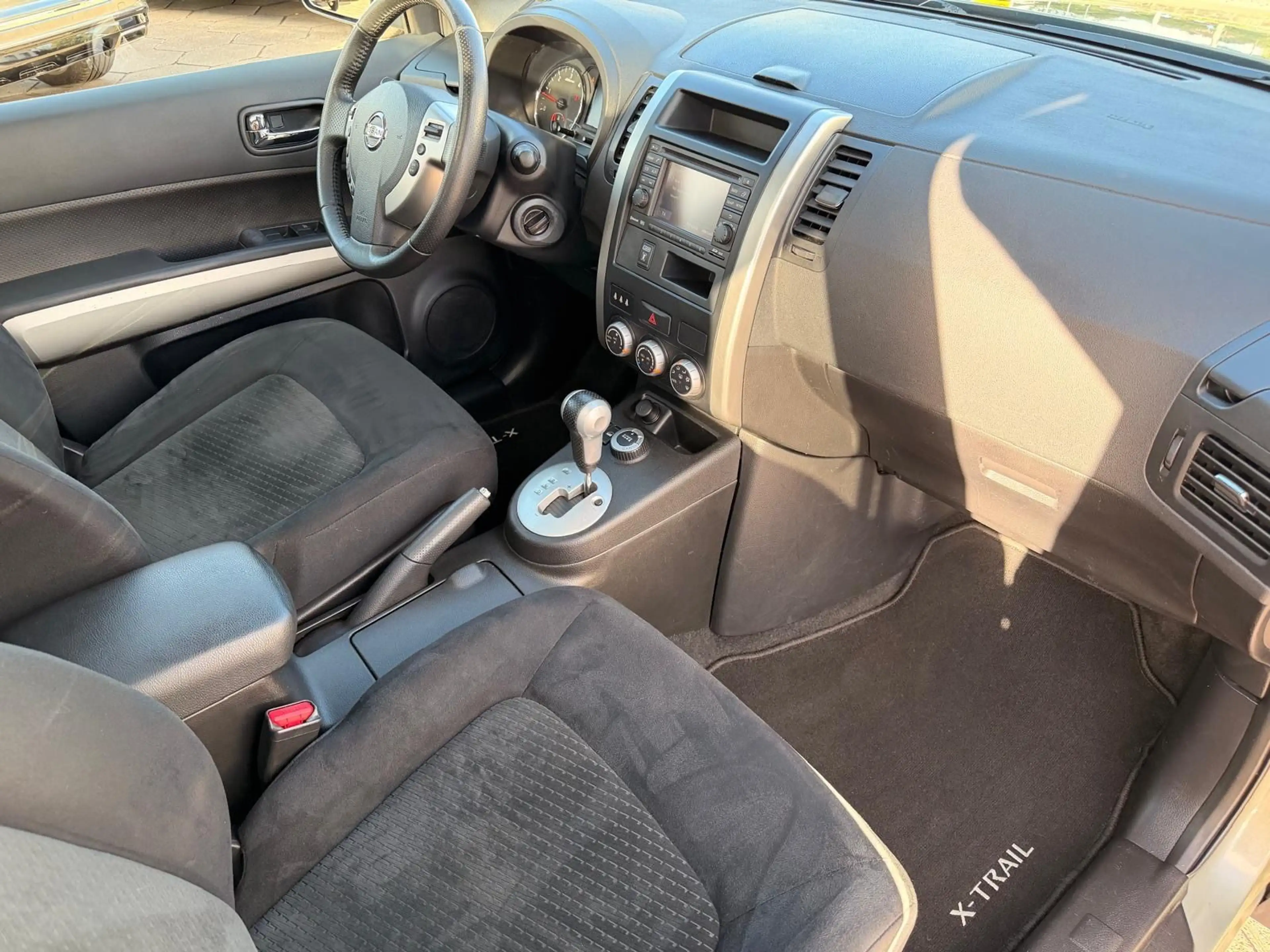 Nissan X-Trail 2.0 dCi Aut. 4x4 I-Way PANO AHK 360 NAVI — photo 14