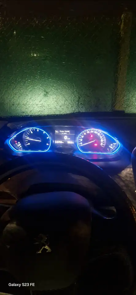 Peugeot 2008 1.6 BlueHDi 120ch S\u0026S BVM6 FÃ©line 