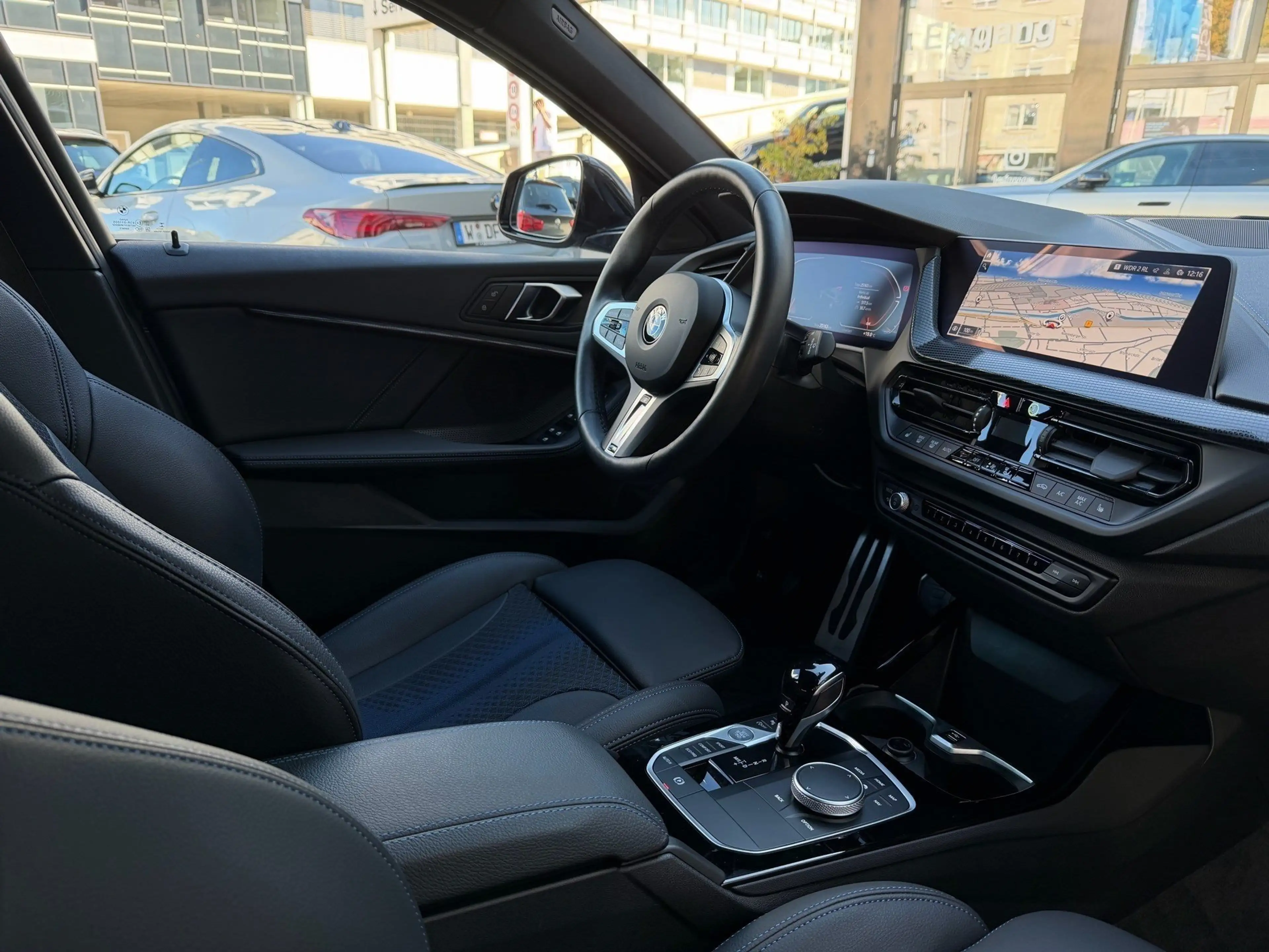 BMW 118 i M Sport LED Aut. LC Prof. Navi PDC DAB Lhz — photo 5