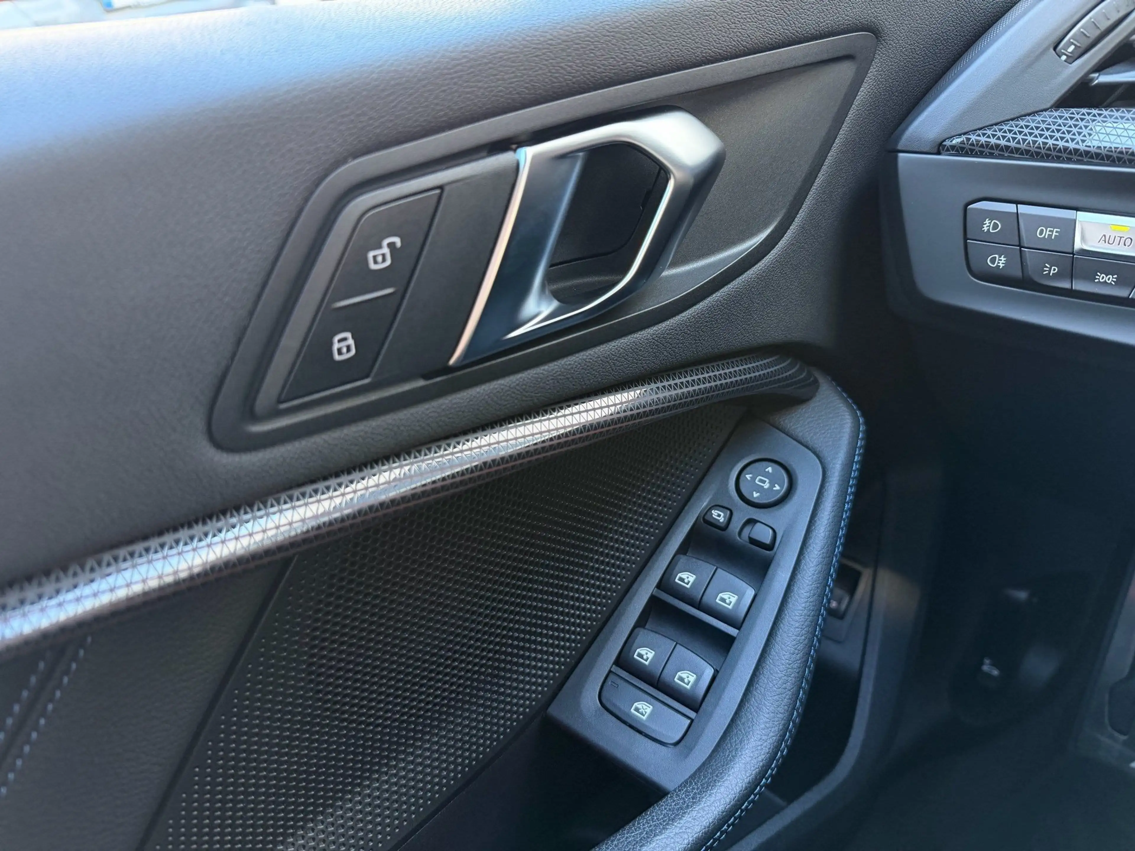BMW 118 i M Sport LED Aut. LC Prof. Navi PDC DAB Lhz — photo 15