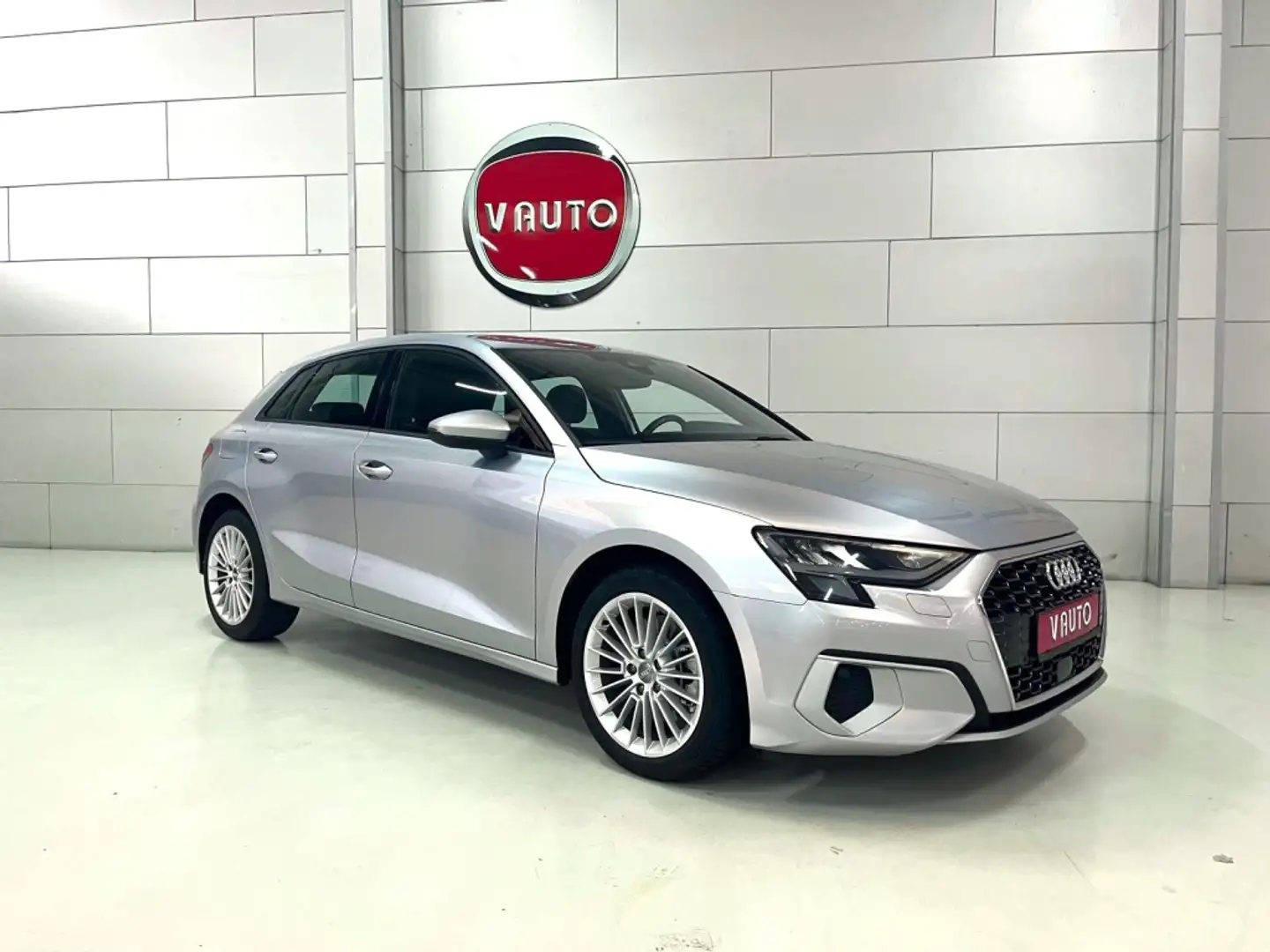 Audi A3 Sedán 35TDI S tronic Argent - 2