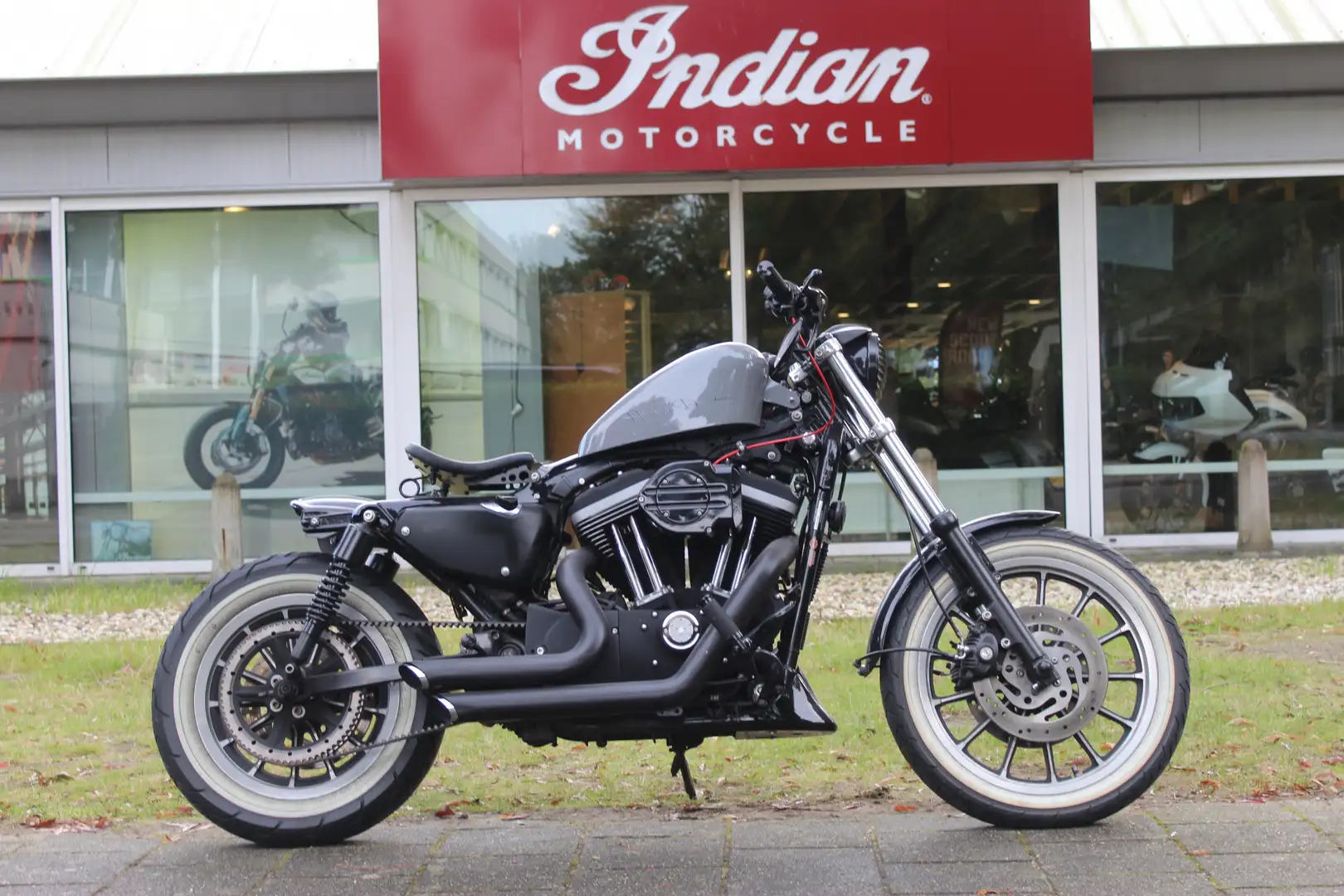 Harley-Davidson Sportster XL 883 R Gri - 1
