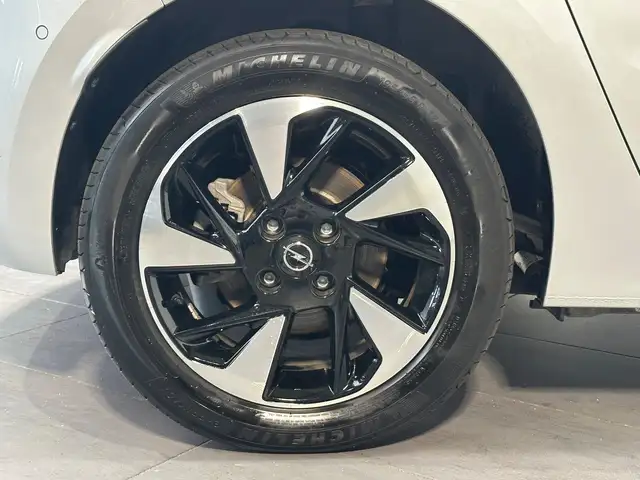 Opel Corsa view 3