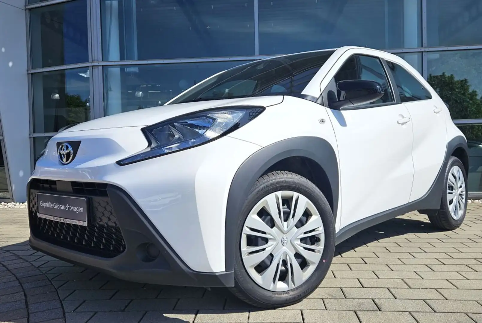 Toyota Aygo X S-CVT Business Edition Weiß - 2