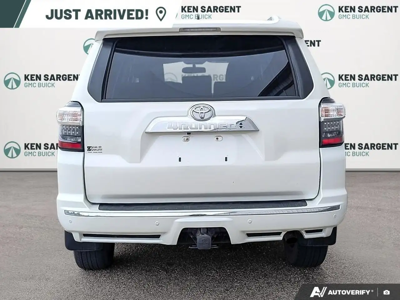 Toyota 4-Runner снимка Toyota 4-Runner