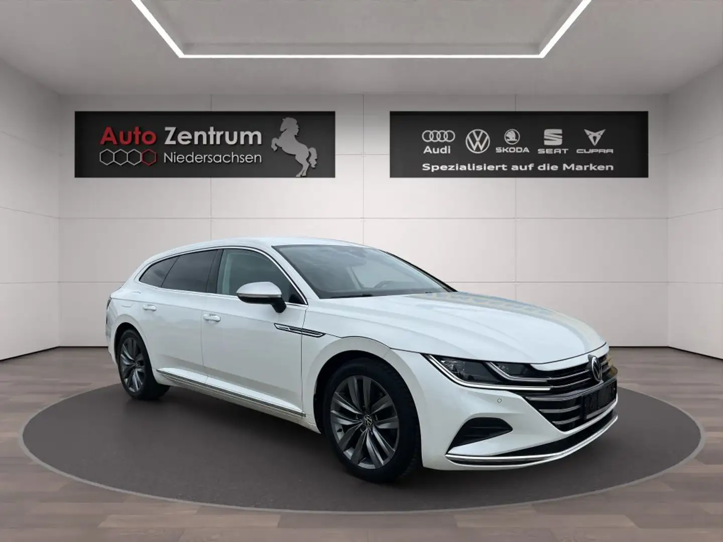Volkswagen Arteon Shoot Brake 2.0 TDI Elegance CarPlay Massage Virtu Blanc - 1